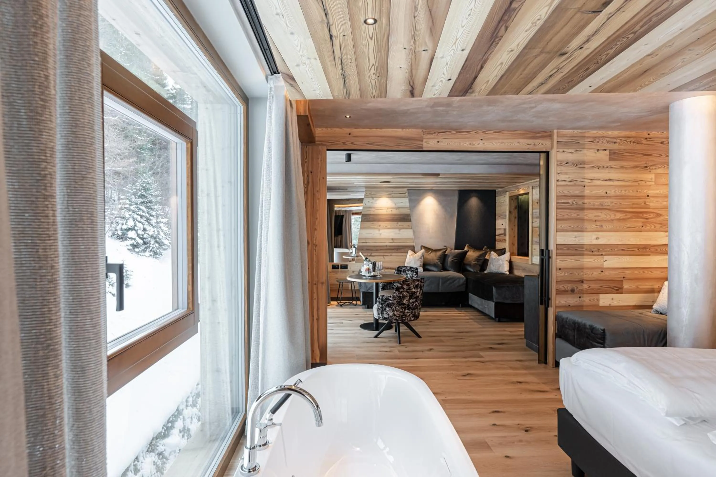 Photo of the whole room, Bed in Cerana Relax Hotel