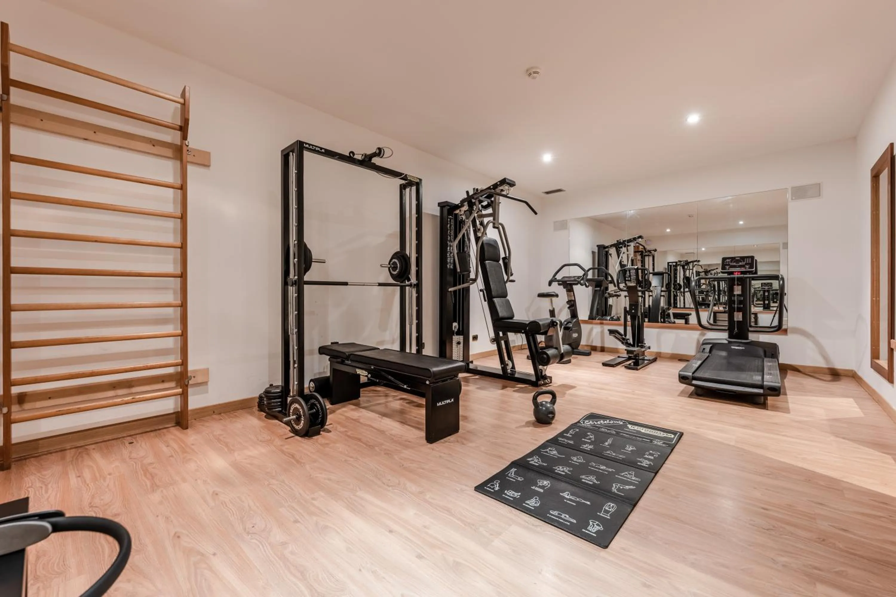 Fitness centre/facilities in Cerana Relax Hotel