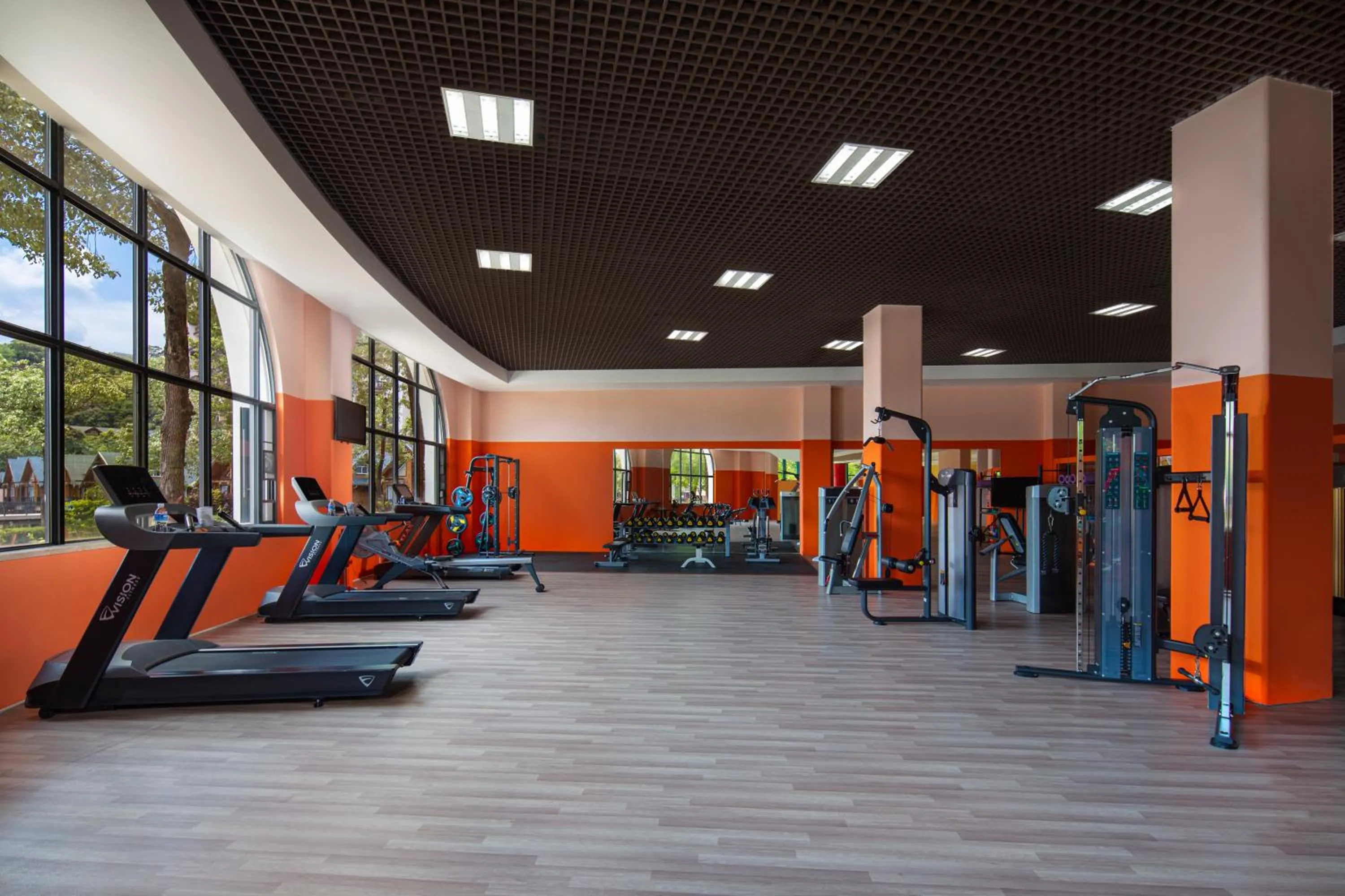 Fitness centre/facilities in Four Points by Sheraton Heyuan Resort
