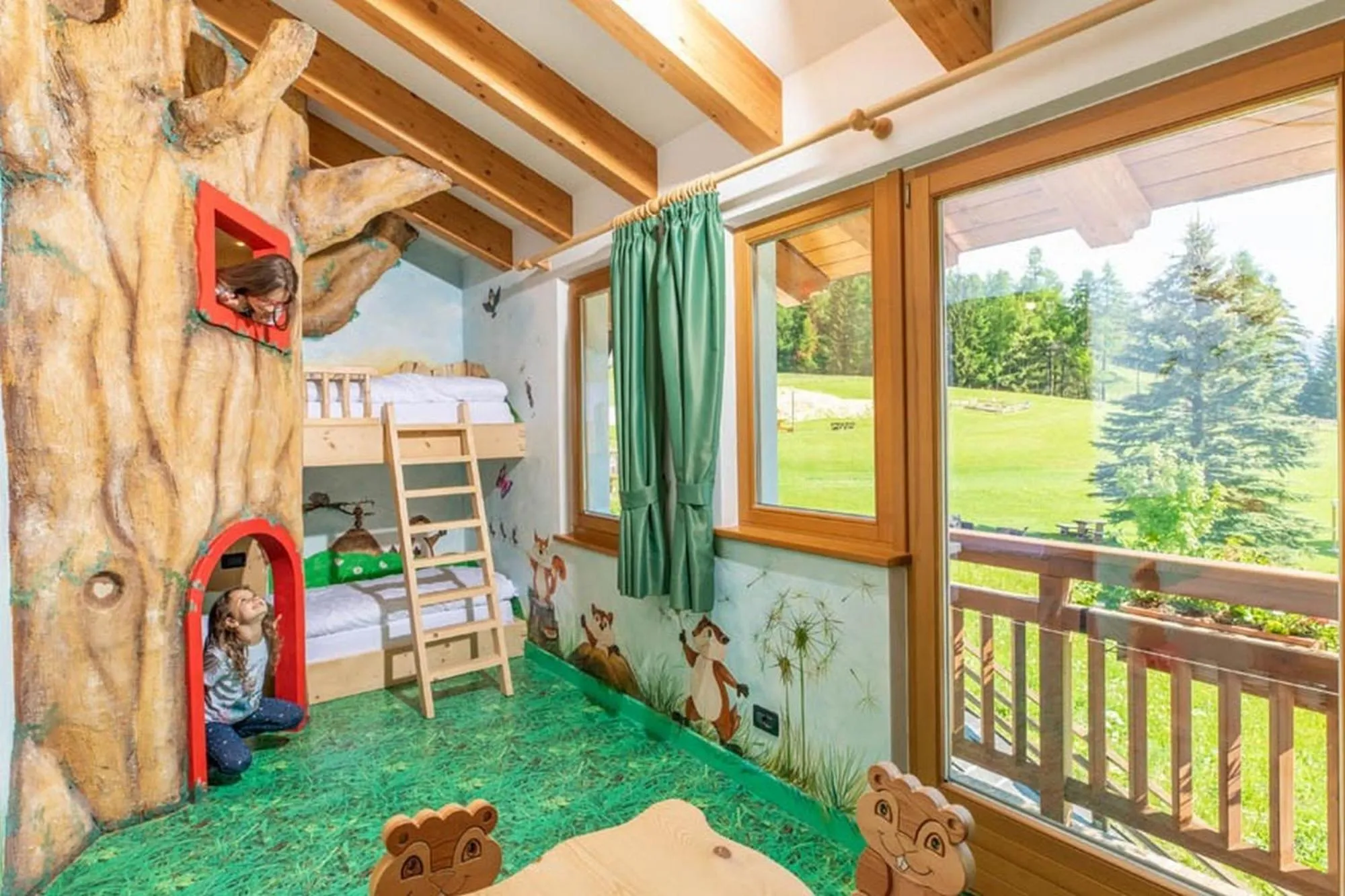 children in MyTime Hotels la Grotta