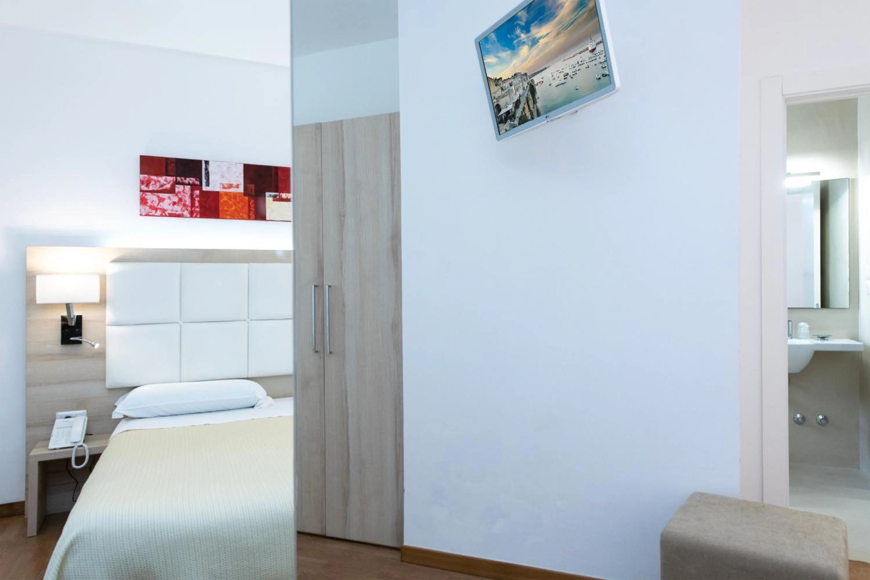 Bed in Hotel Albània