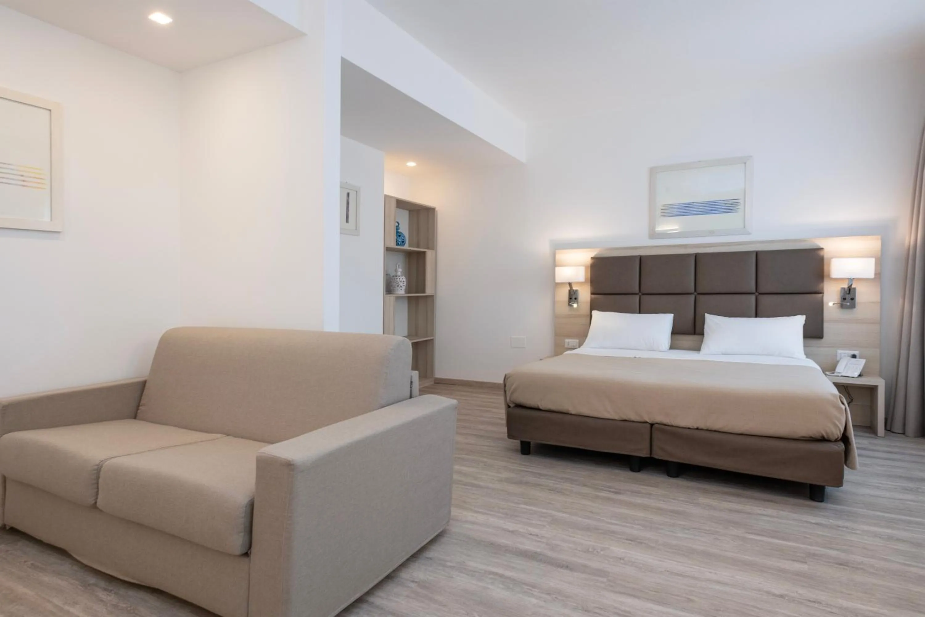 Bed in Hotel Albània