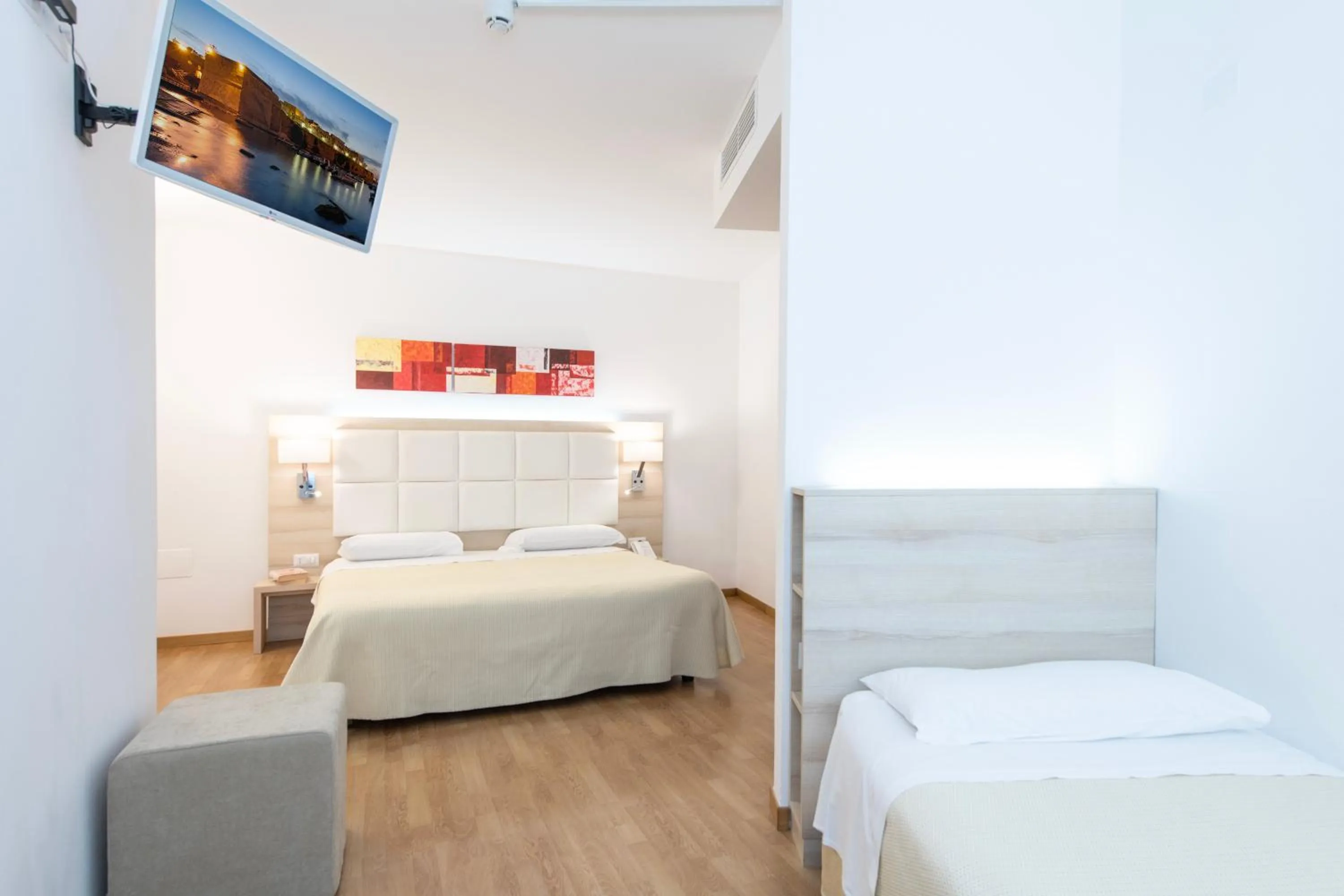 Bed in Hotel Albània