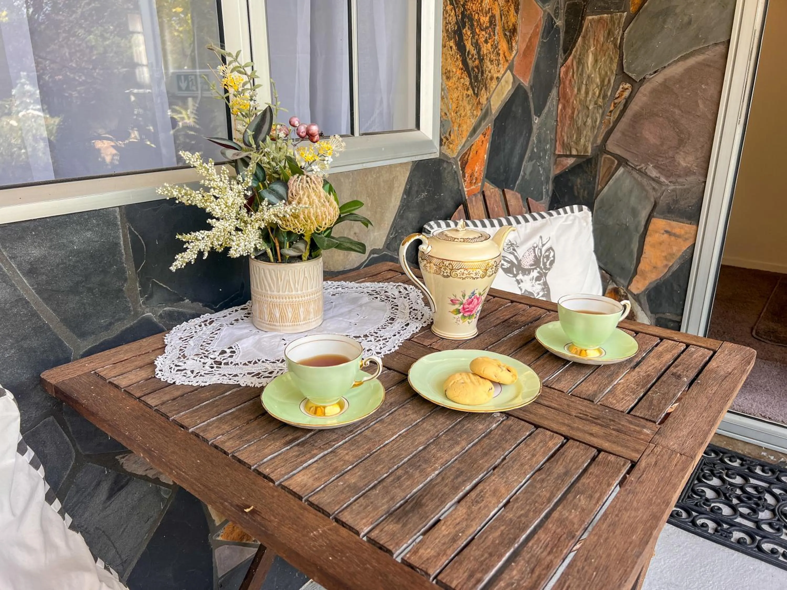 Coffee/tea facilities in Swan House