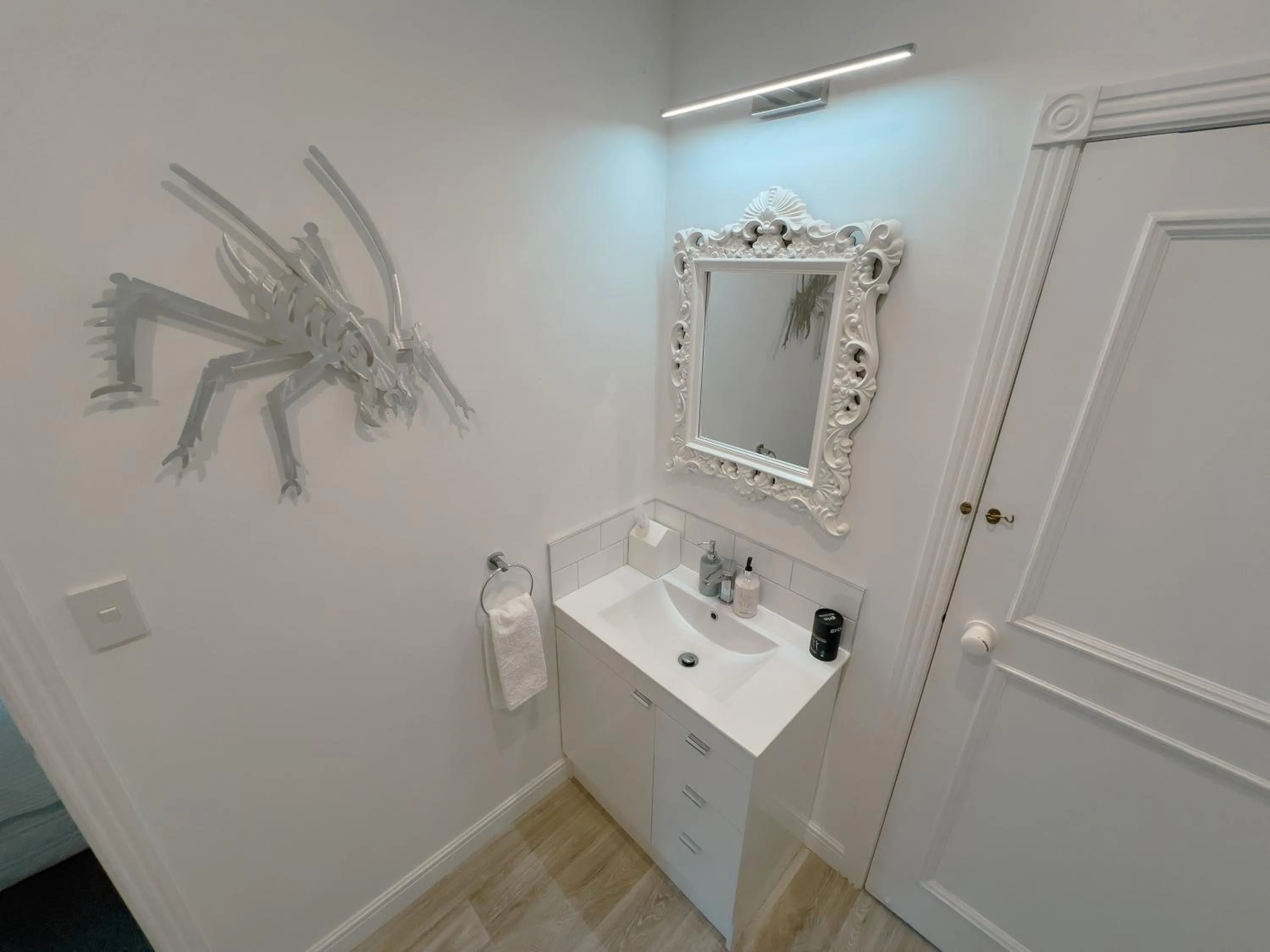 Bathroom in Swan House