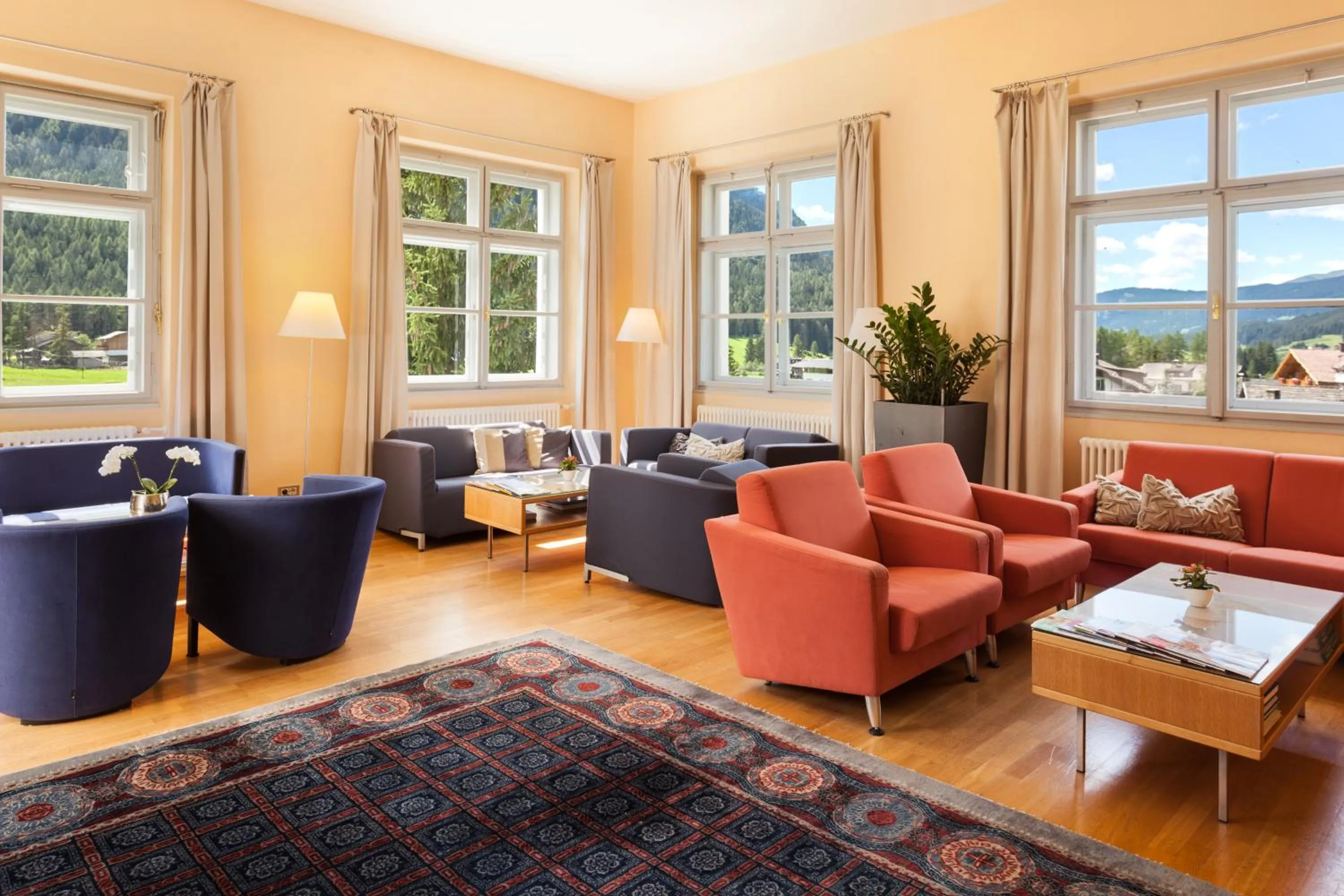 Living room in Hotel Tre Cime Sesto - Sexten