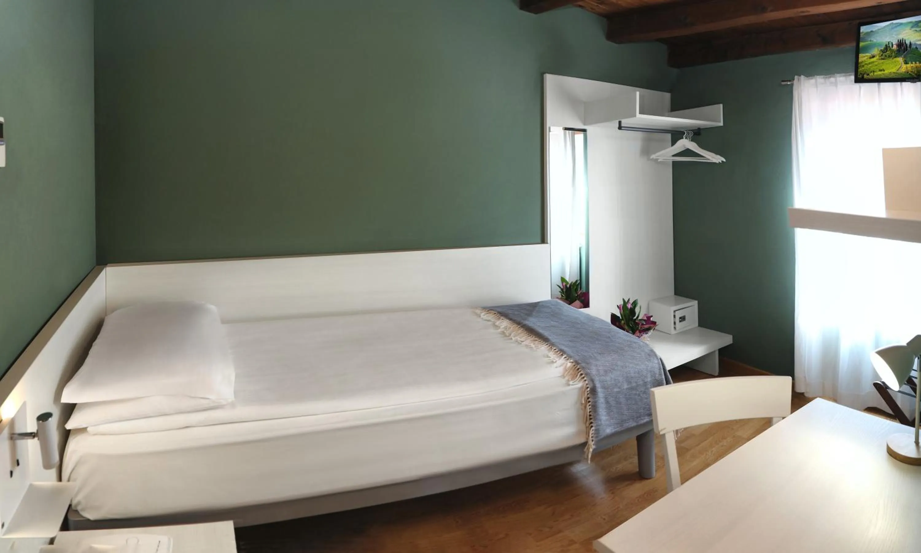 Bedroom, Bed in Albergo All'Ancora