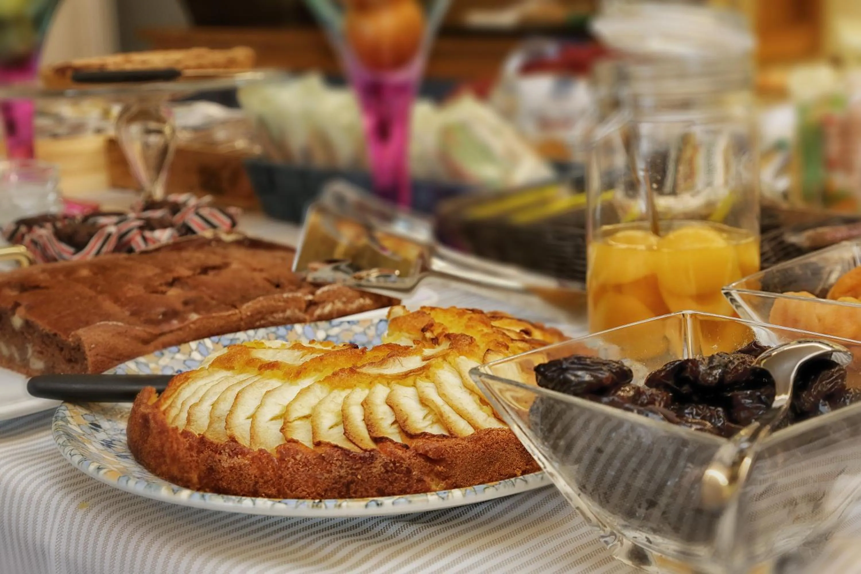 Buffet breakfast in Albergo All'Ancora