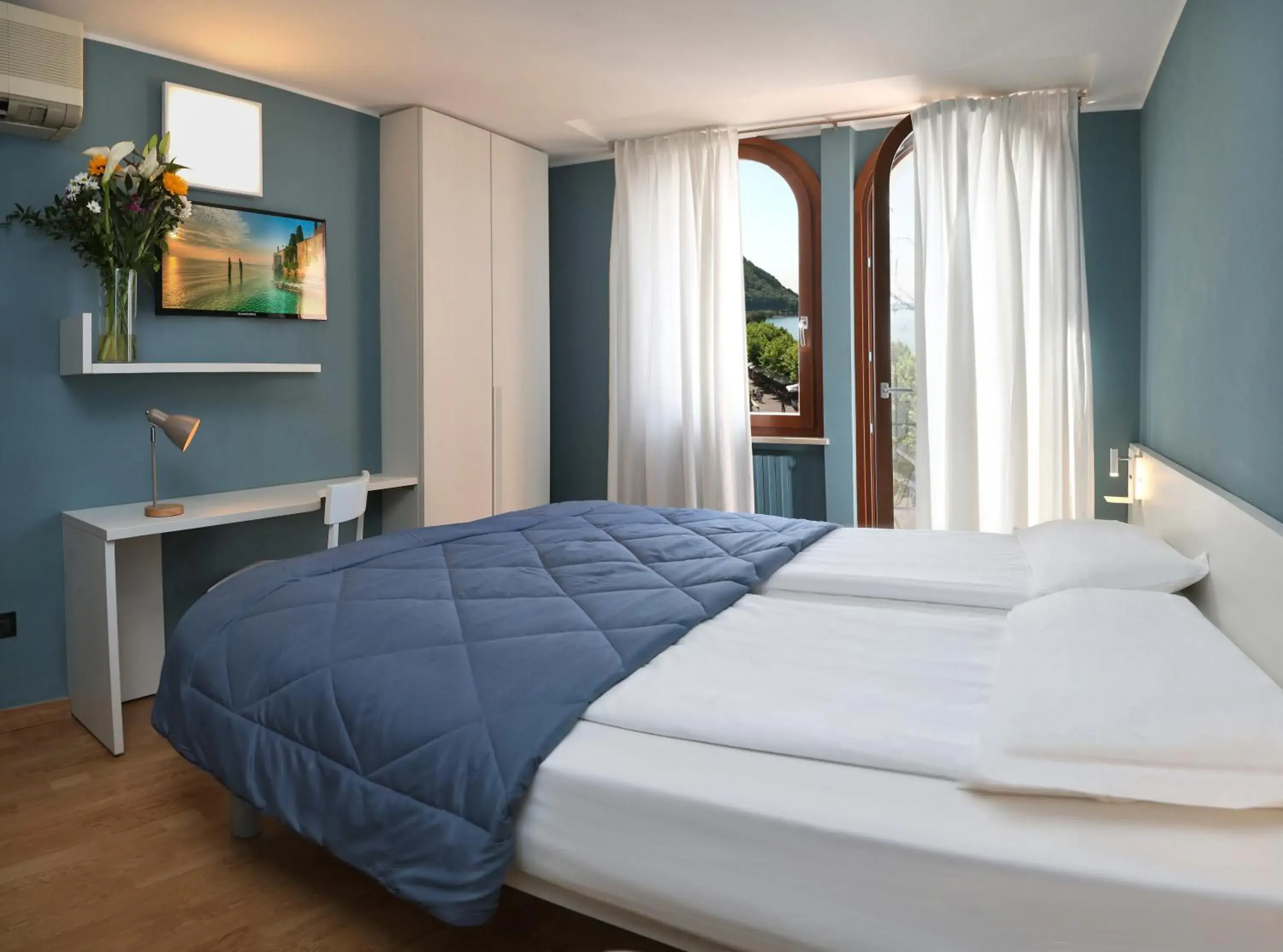 Bedroom, Bed in Albergo All'Ancora