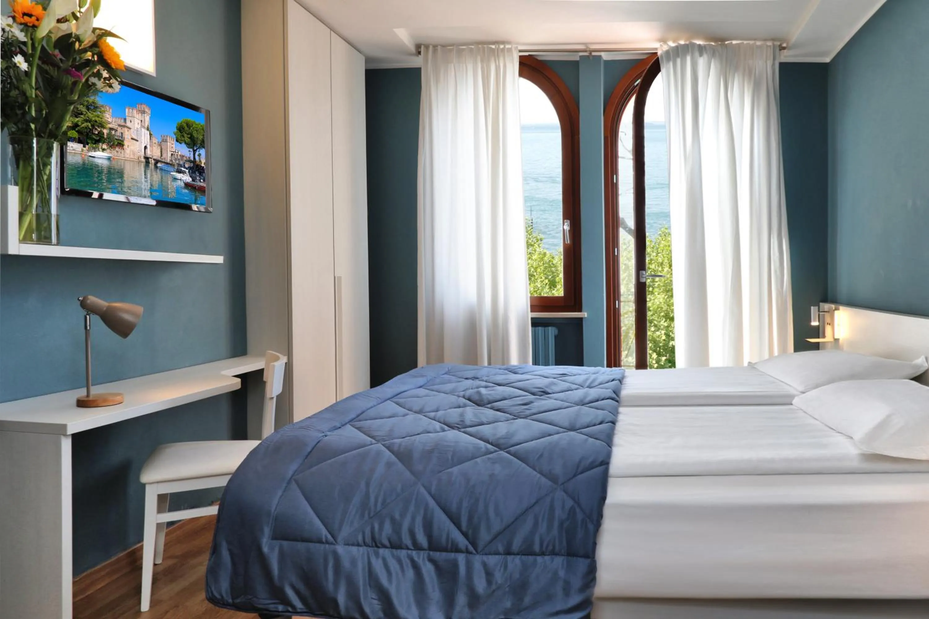 Bedroom, Bed in Albergo All'Ancora