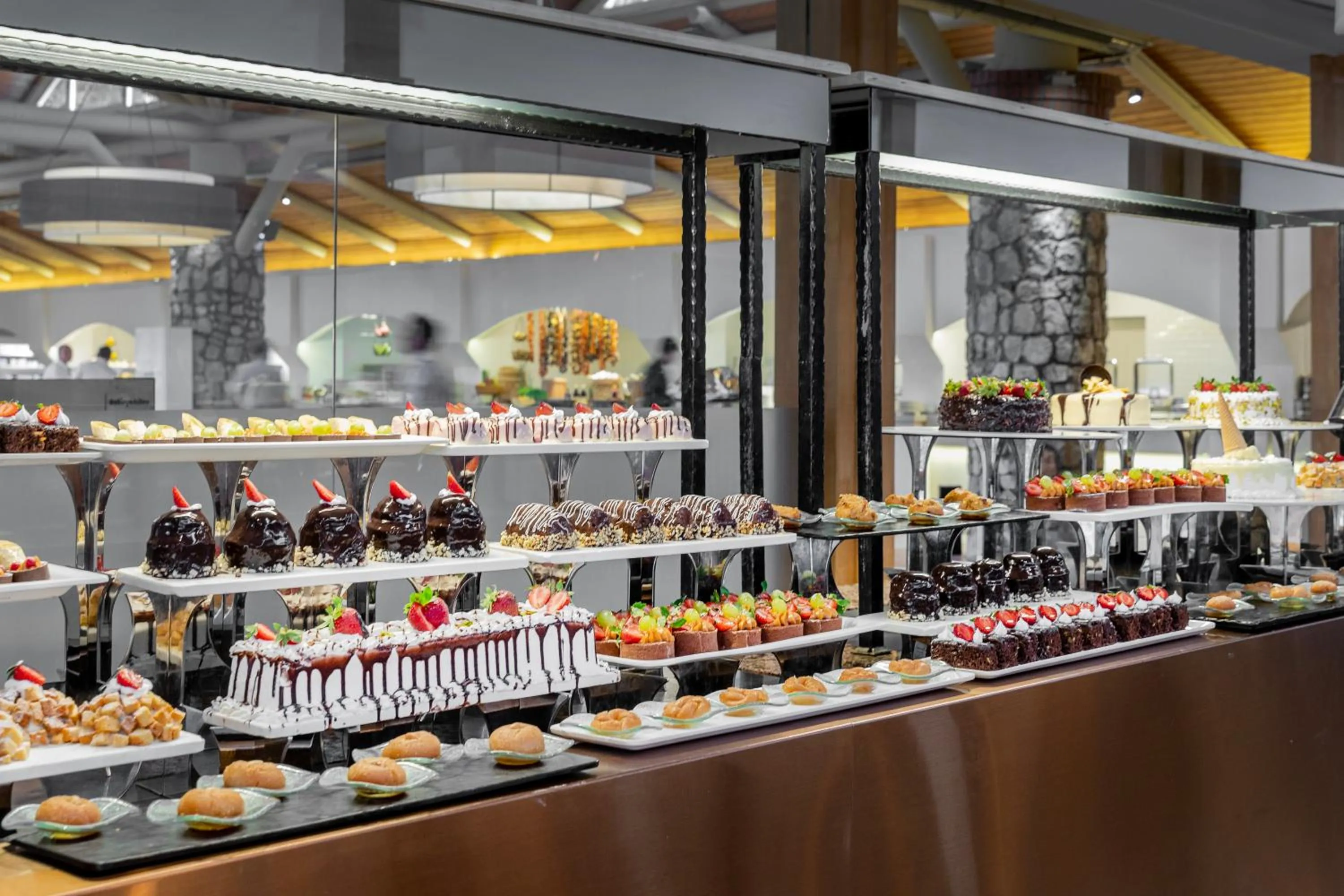 Restaurant/places to eat in Marti Resort Deluxe Hotel