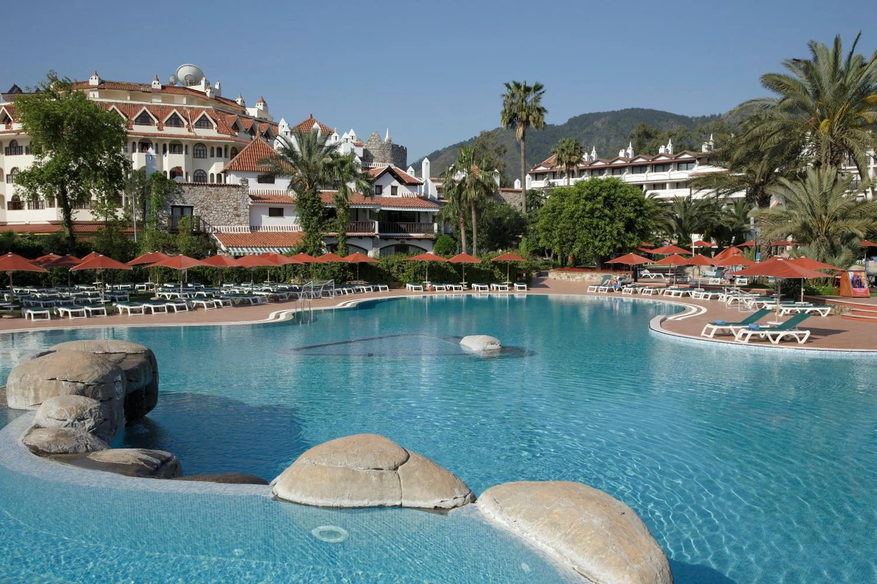 Facade/entrance in Marti Resort Deluxe Hotel