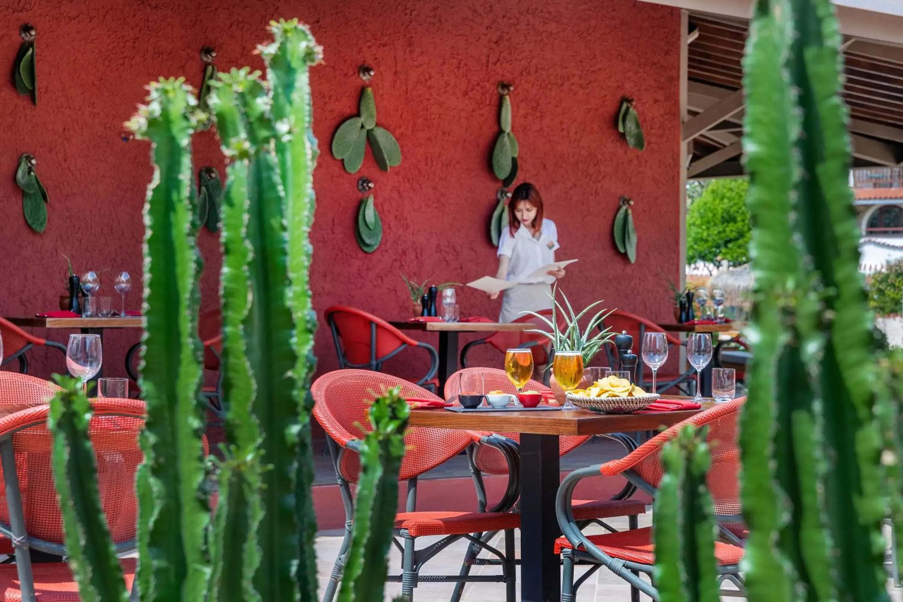 Restaurant/places to eat in Marti Resort Deluxe Hotel Restaurant/places to eat in Marti Resort Deluxe Hotel