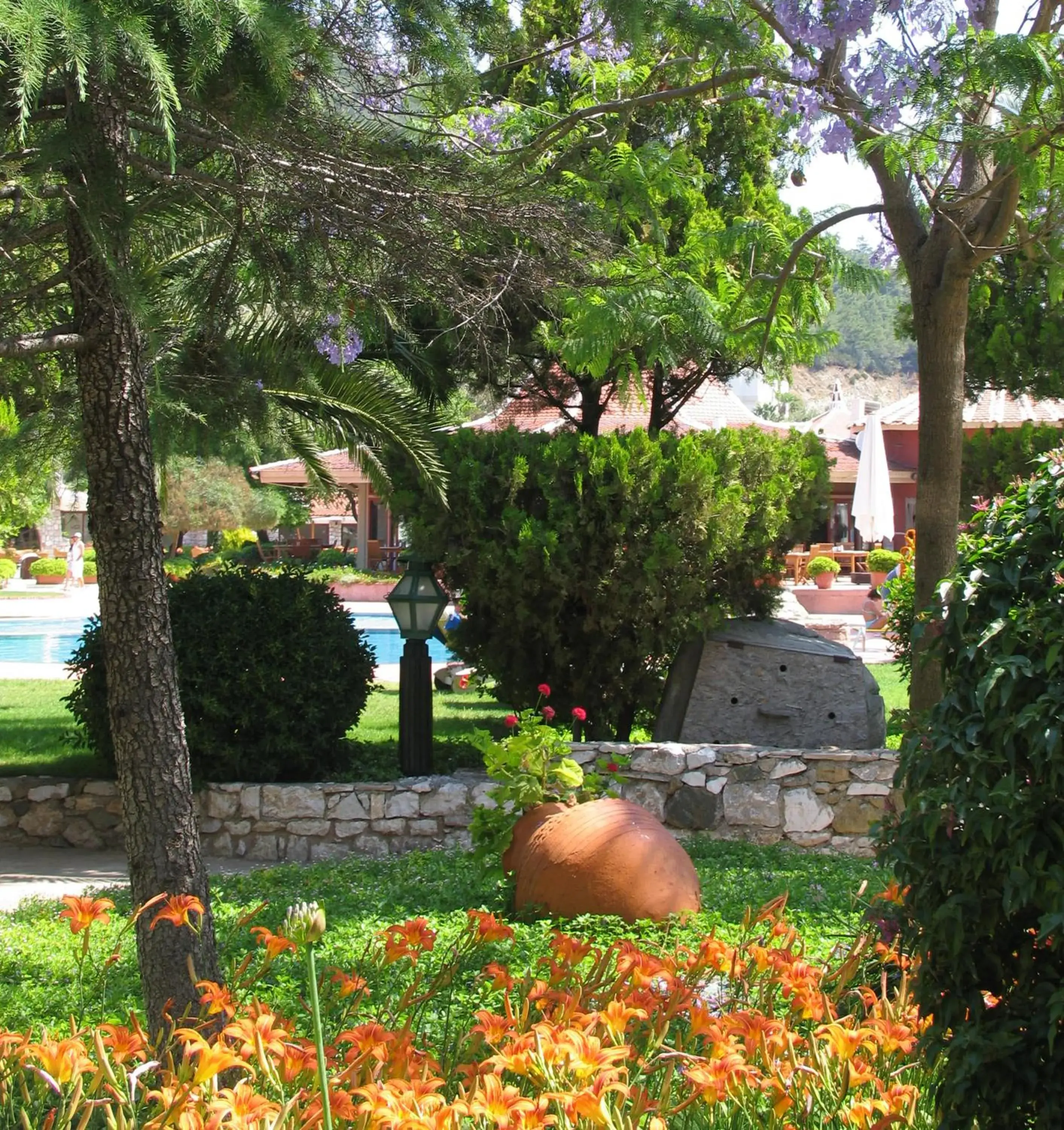 Facade/entrance in Marti Resort Deluxe Hotel Facade/entrance in Marti Resort Deluxe Hotel
