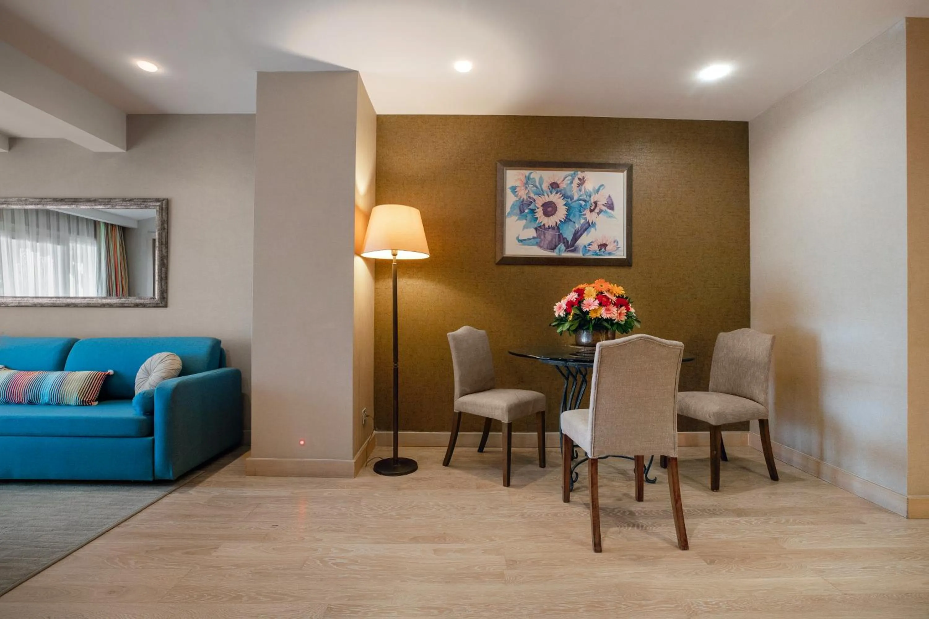 Living room in Marti Resort Deluxe Hotel