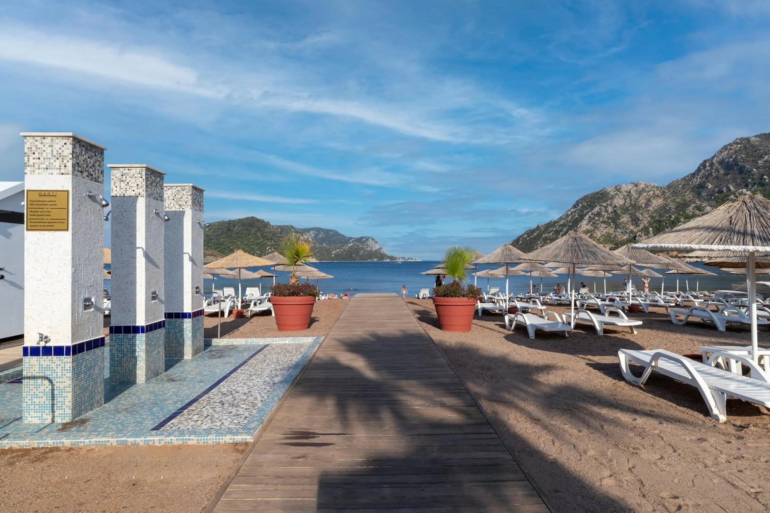 Summer in Marti Resort Deluxe Hotel