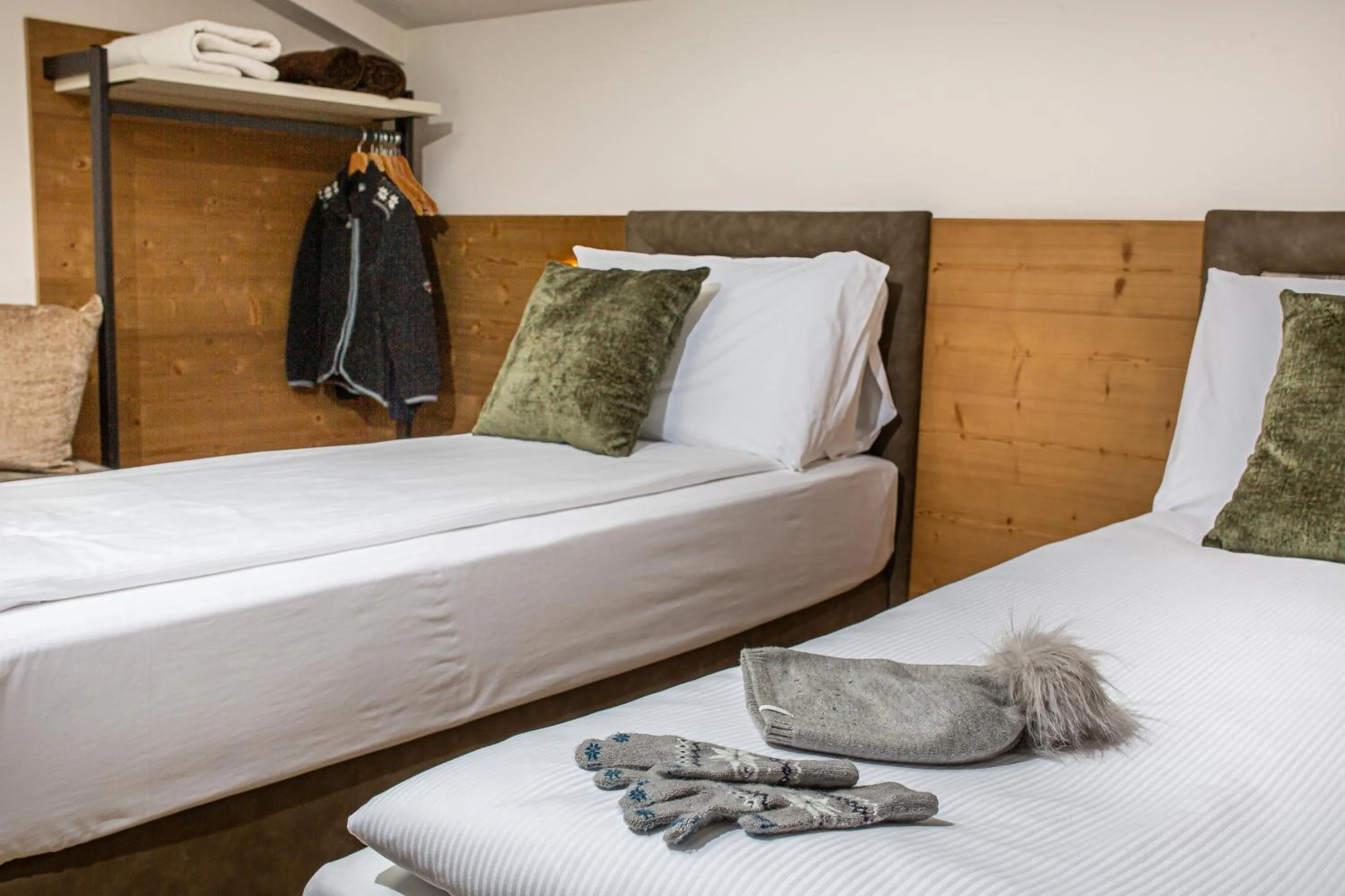 Restaurant/places to eat, Bed in Hotel Nigritella