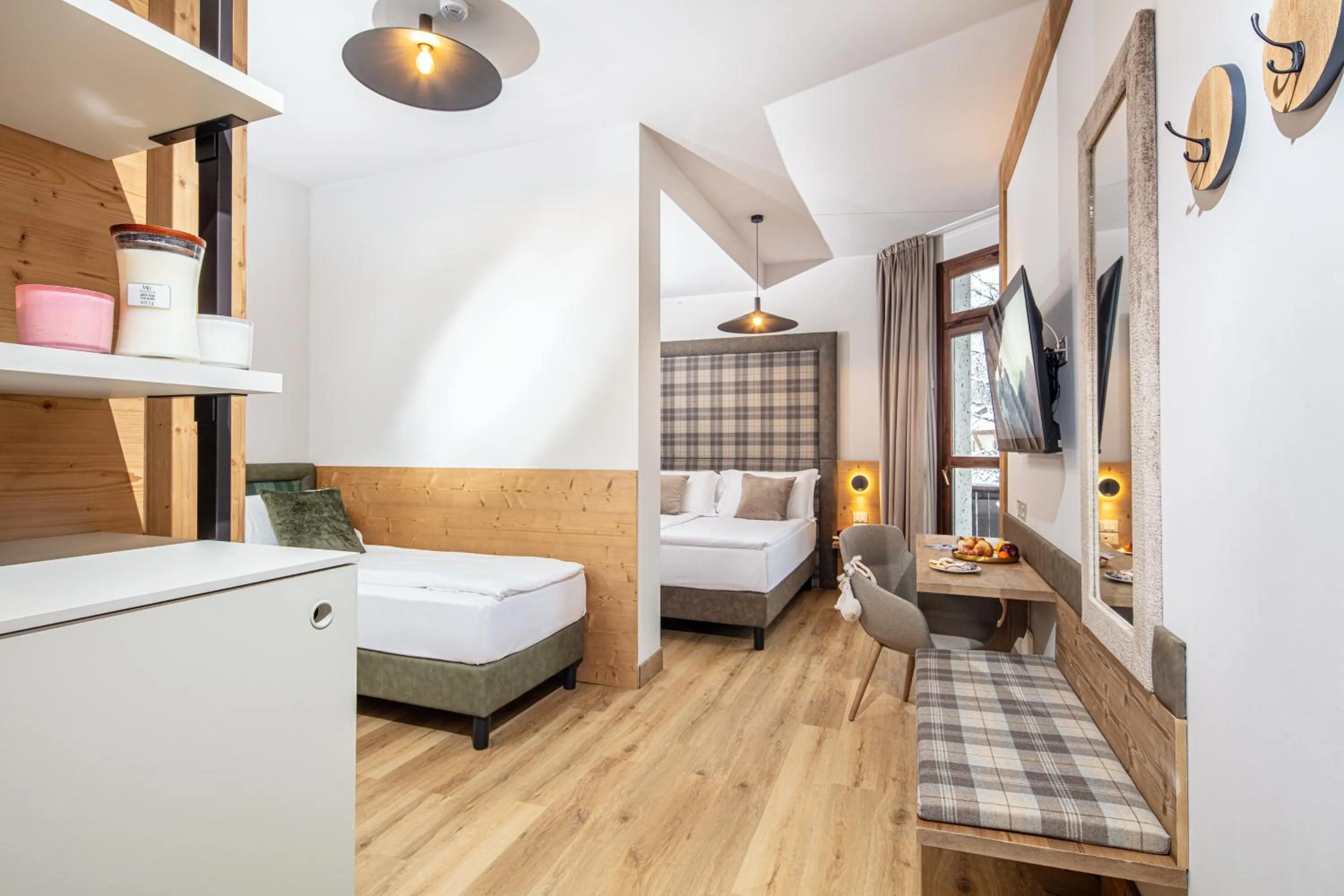 Restaurant/places to eat, Bed in Hotel Nigritella