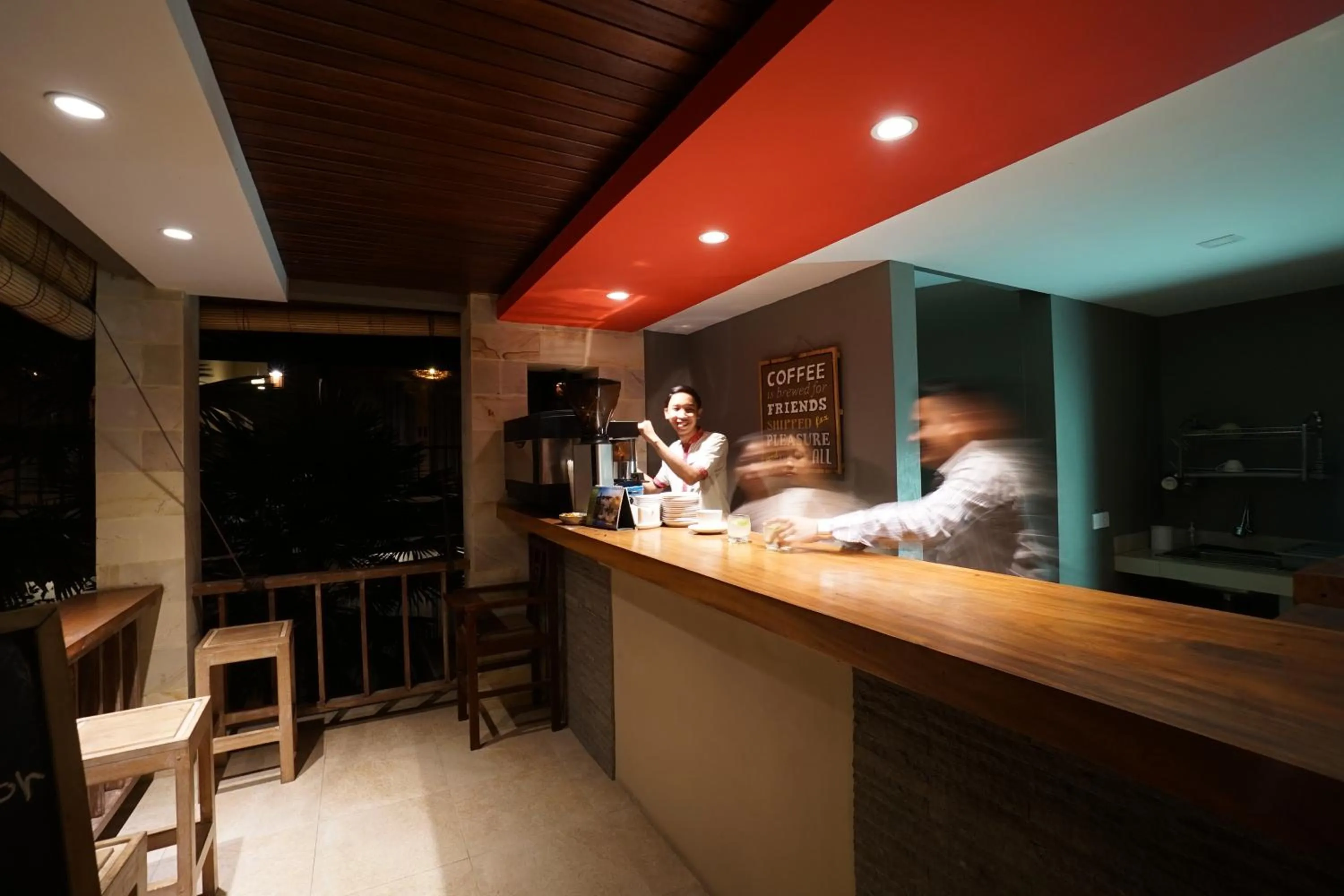 Restaurant/places to eat in Tetirah Boutique Hotel