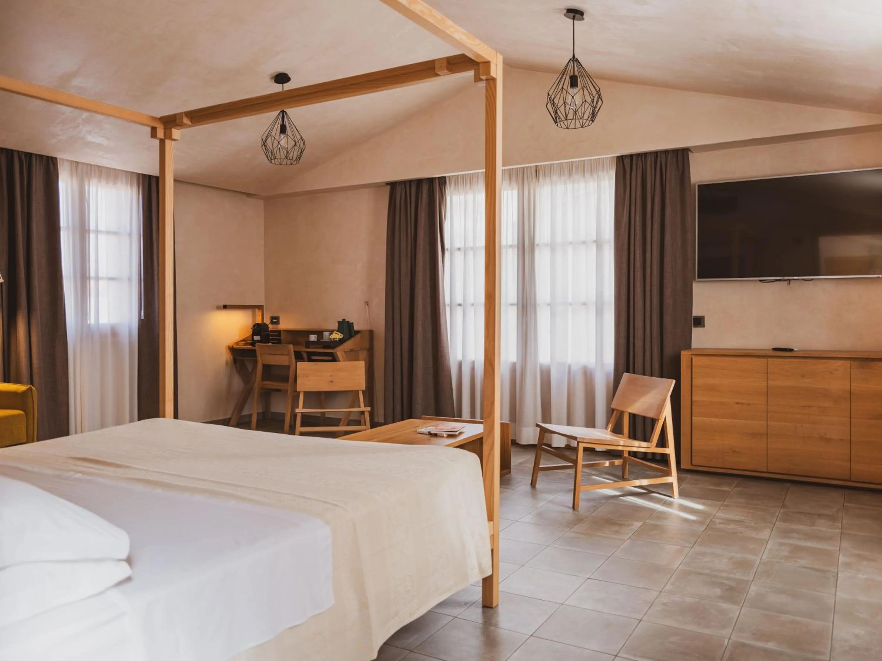 Bed in Tramas Hotel & Spa