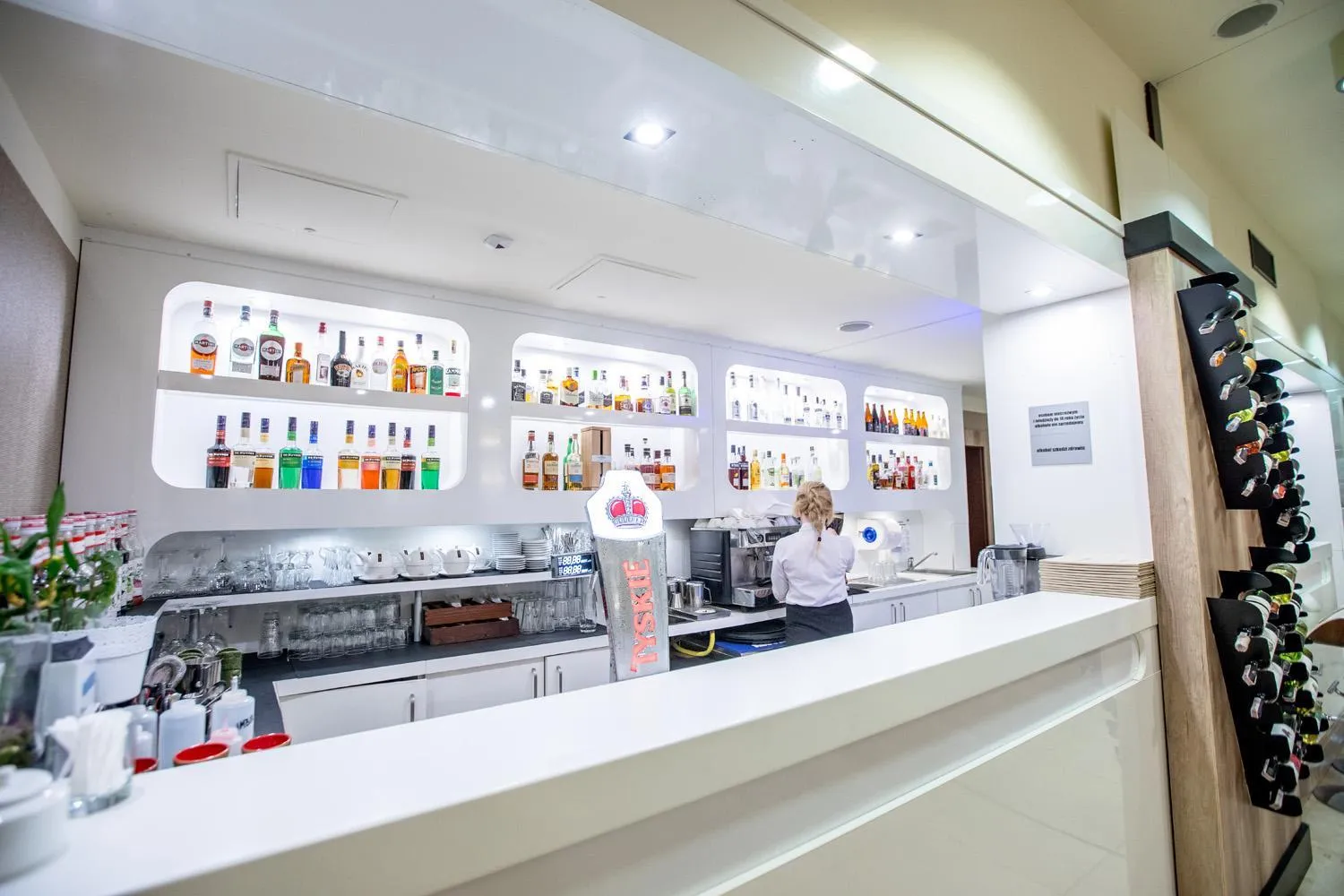 Lounge or bar in Park Hotel Diament Wroclaw