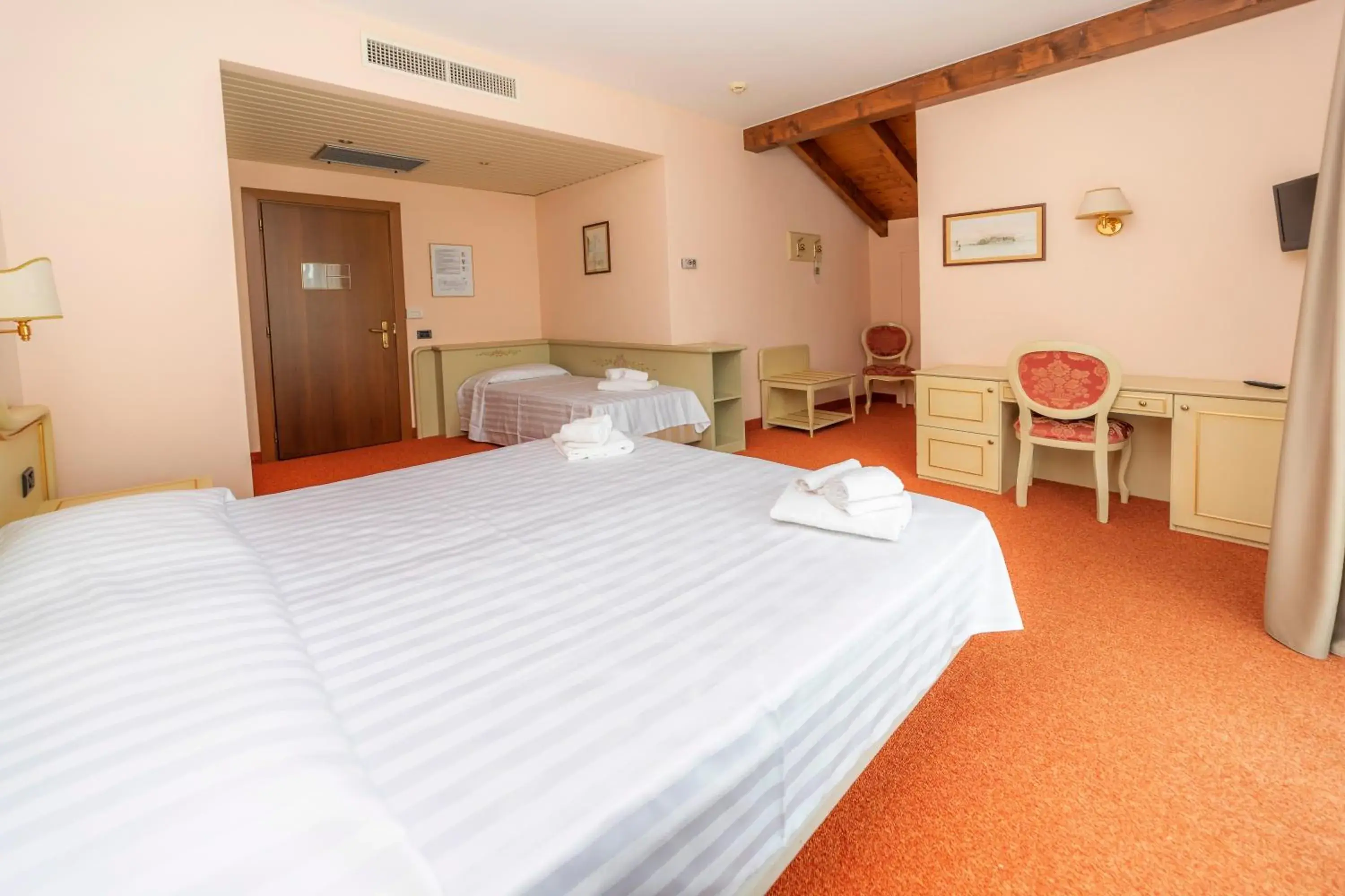 Bedroom in Hotel Della Torre Bedroom in Hotel Della Torre