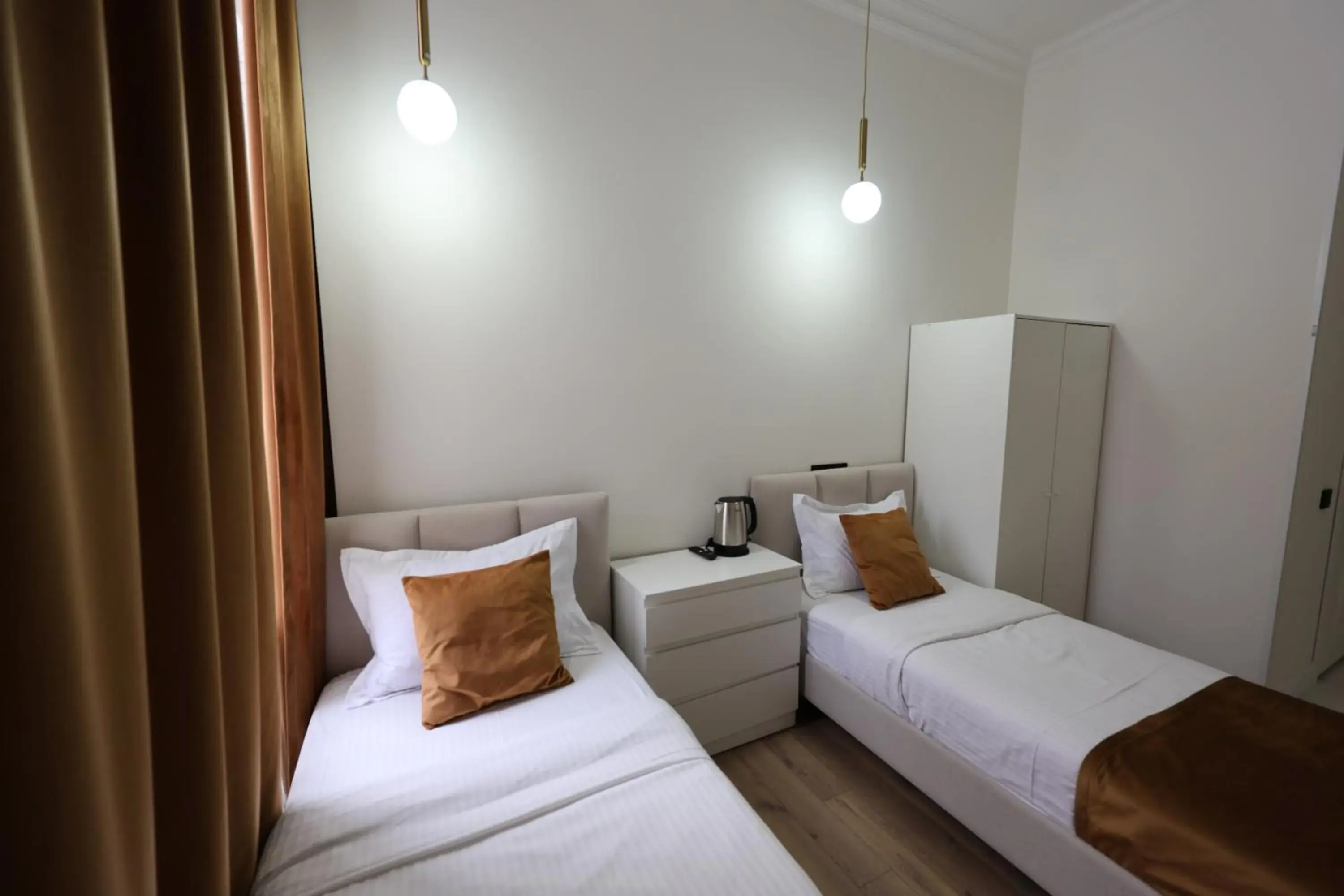 Twin Room with Private Bathroom in HANNAH INN - ex HELLO INN Twin Room with Private Bathroom in HANNAH INN - ex HELLO INN