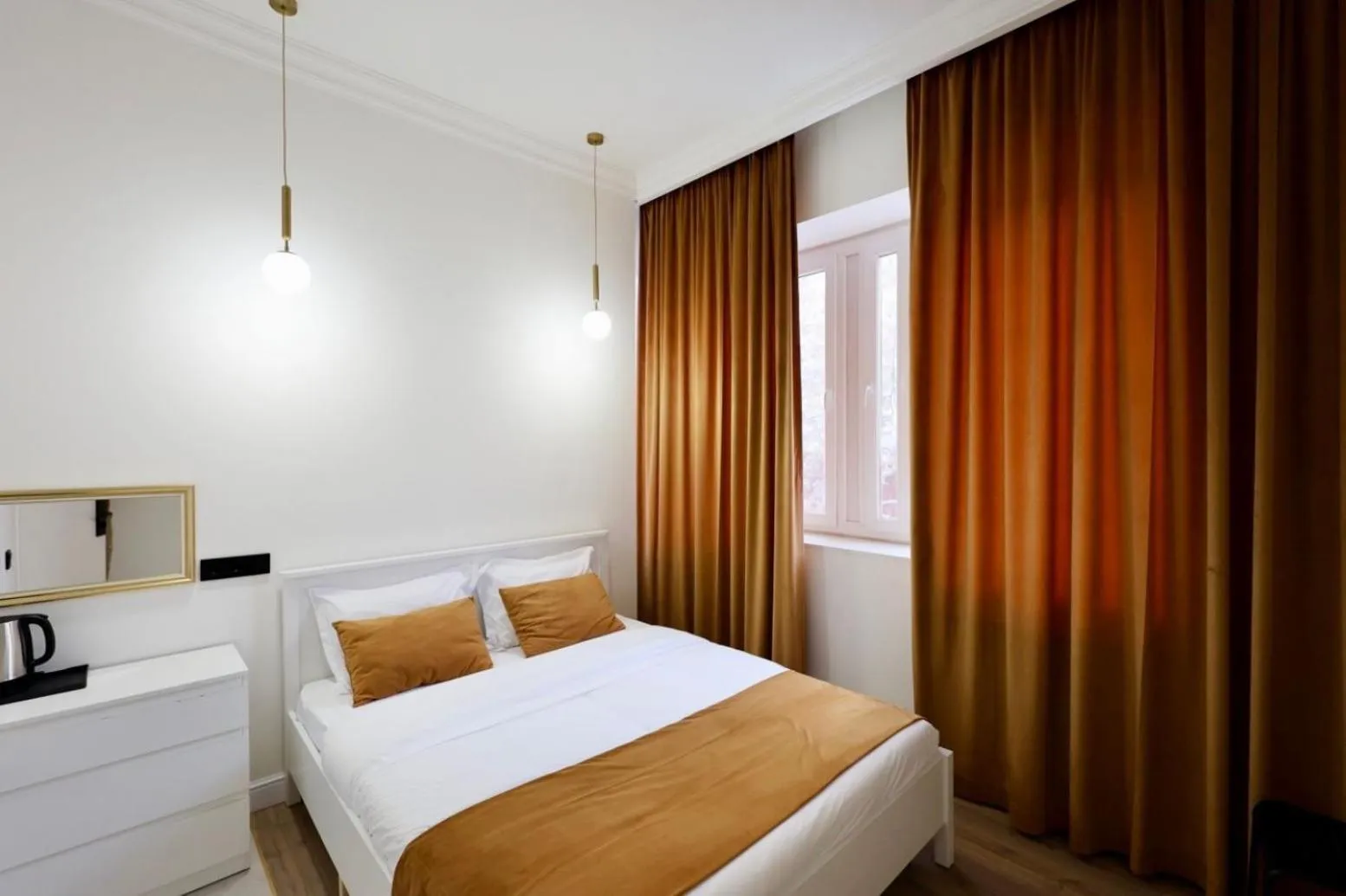 Bed in HANNAH INN - ex HELLO INN