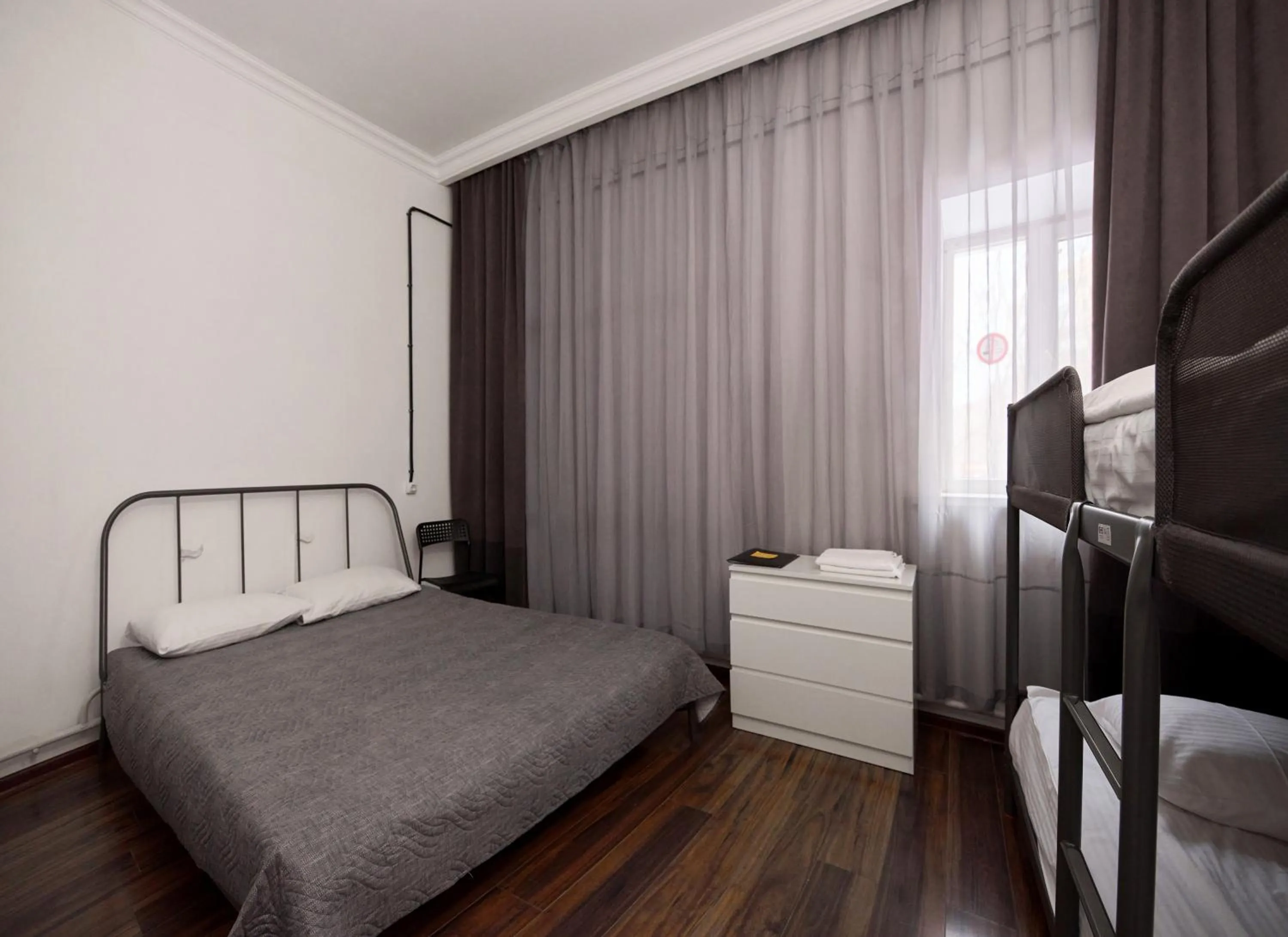 Bed in HANNAH INN - ex HELLO INN