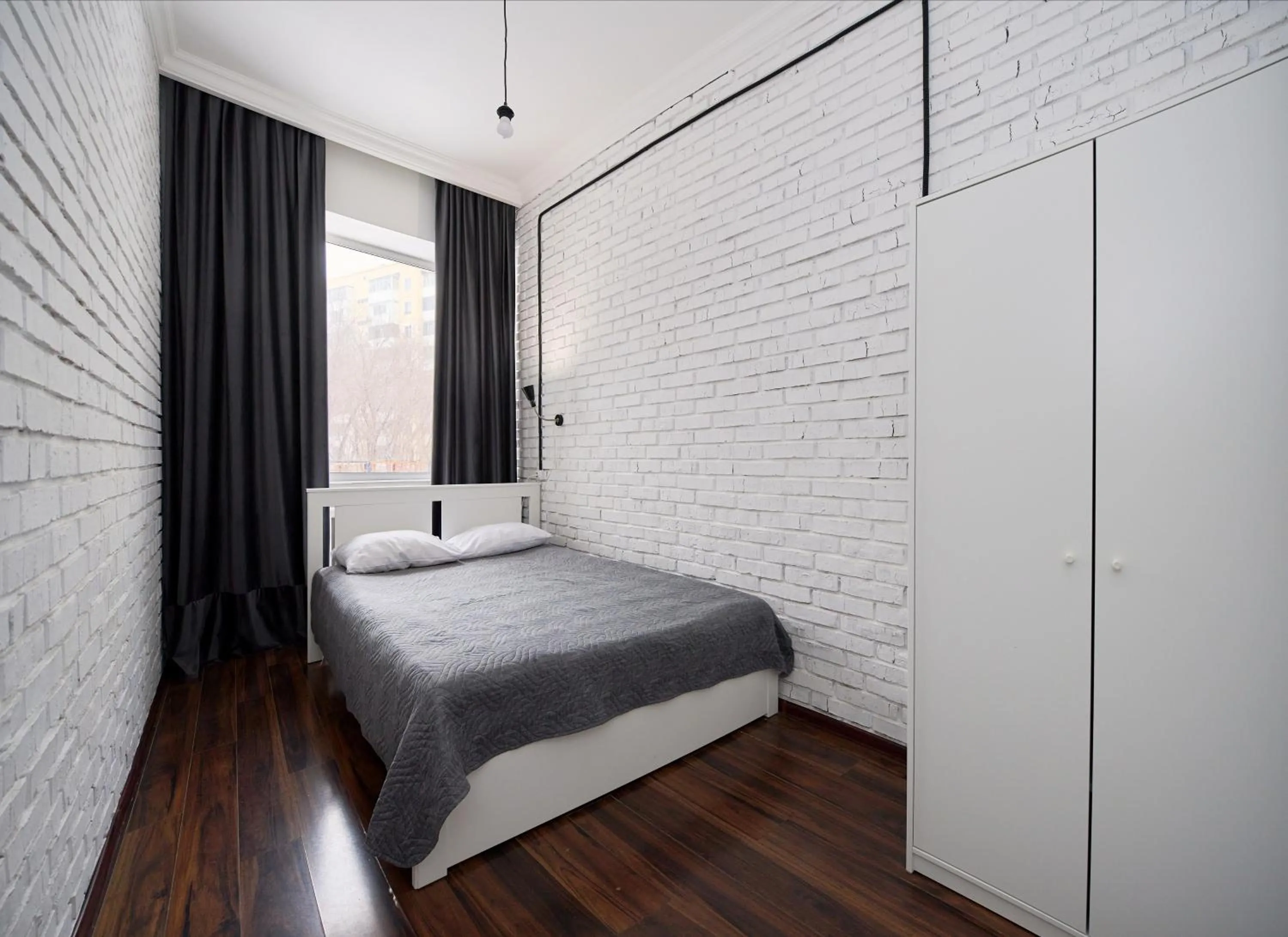 Bed in HANNAH INN - ex HELLO INN