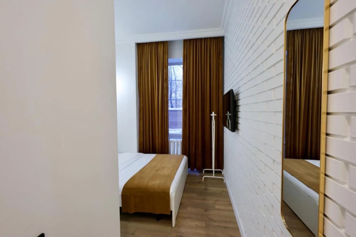 Bed in HANNAH INN - ex HELLO INN