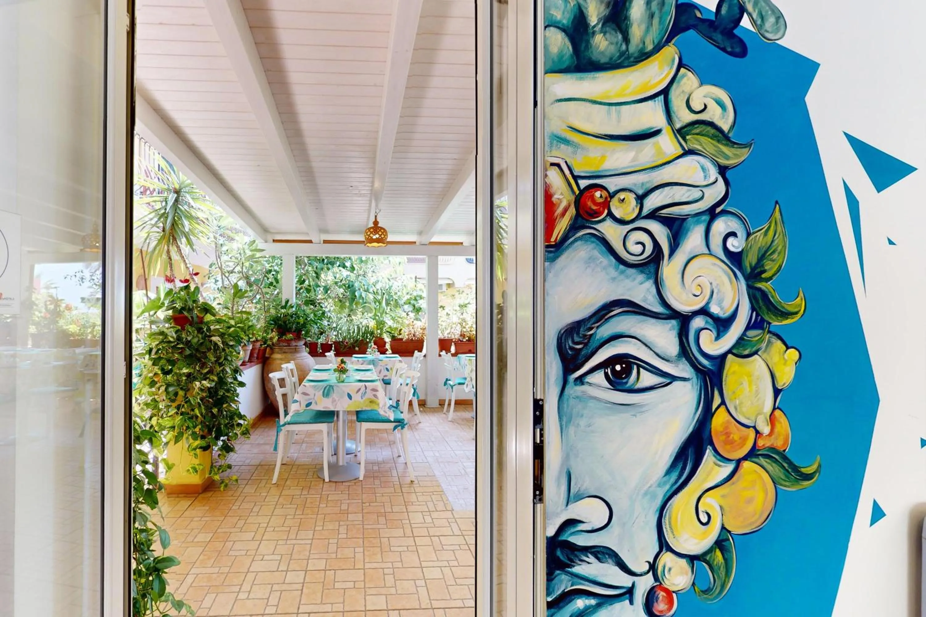 Lounge or bar in Hotel Donna Rosa