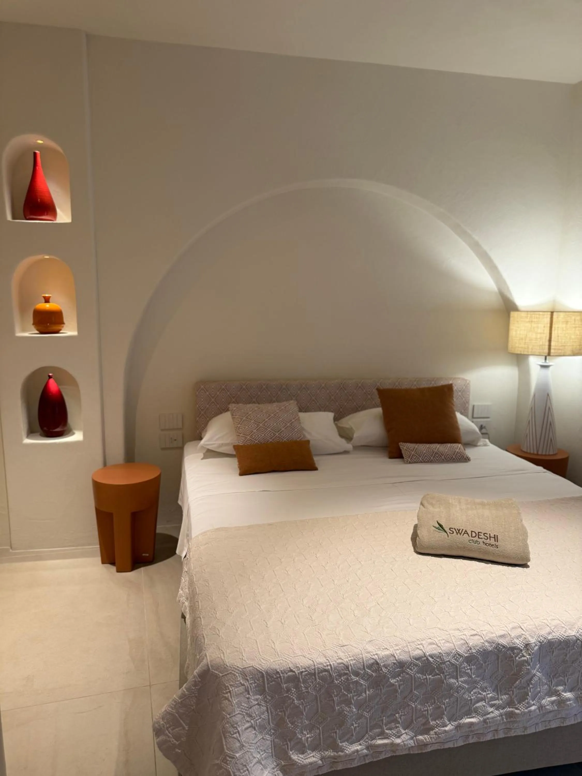 Bedroom, Bed in Green Park Hotel