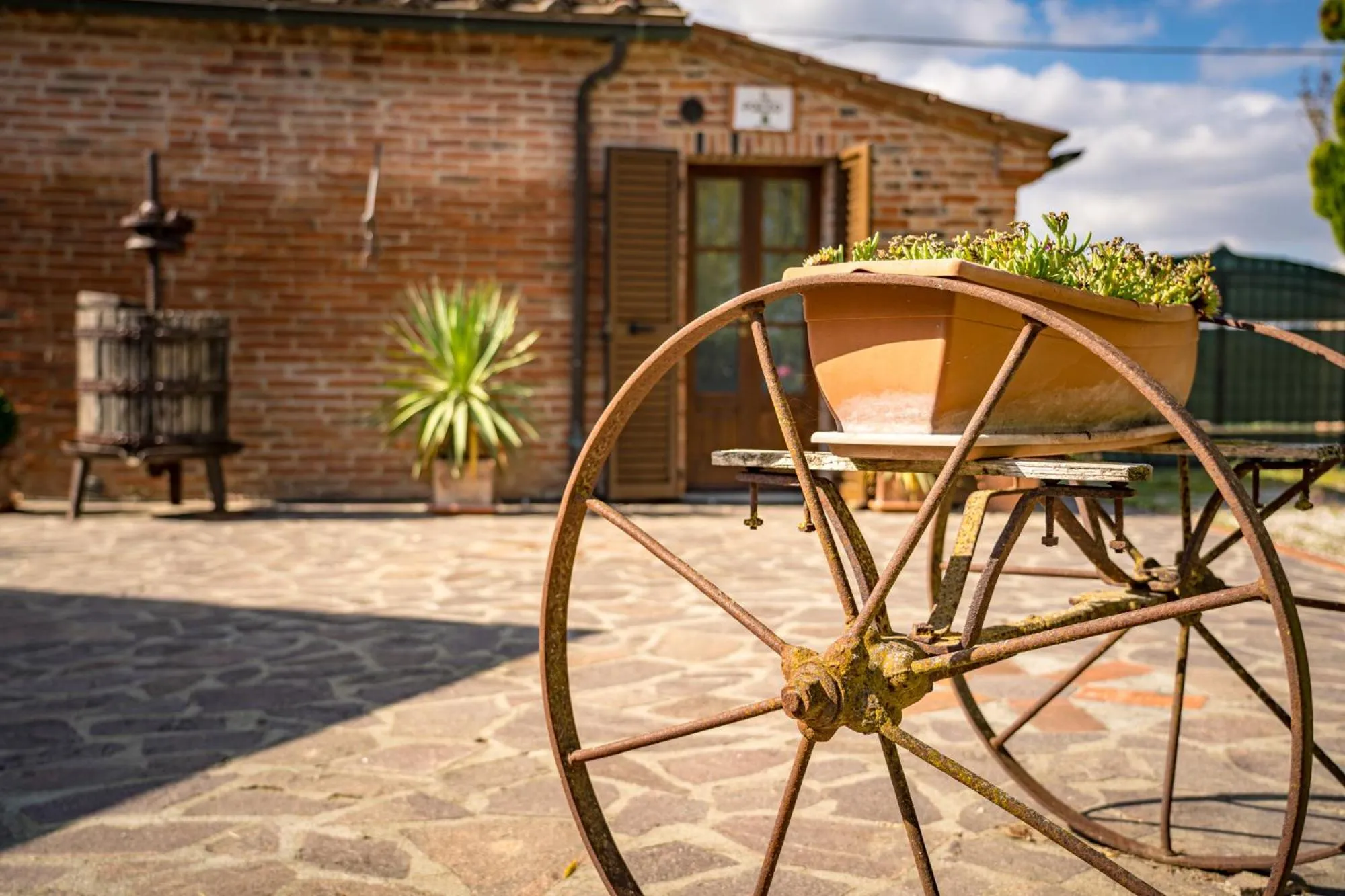 Property building in Borgo Terrosi