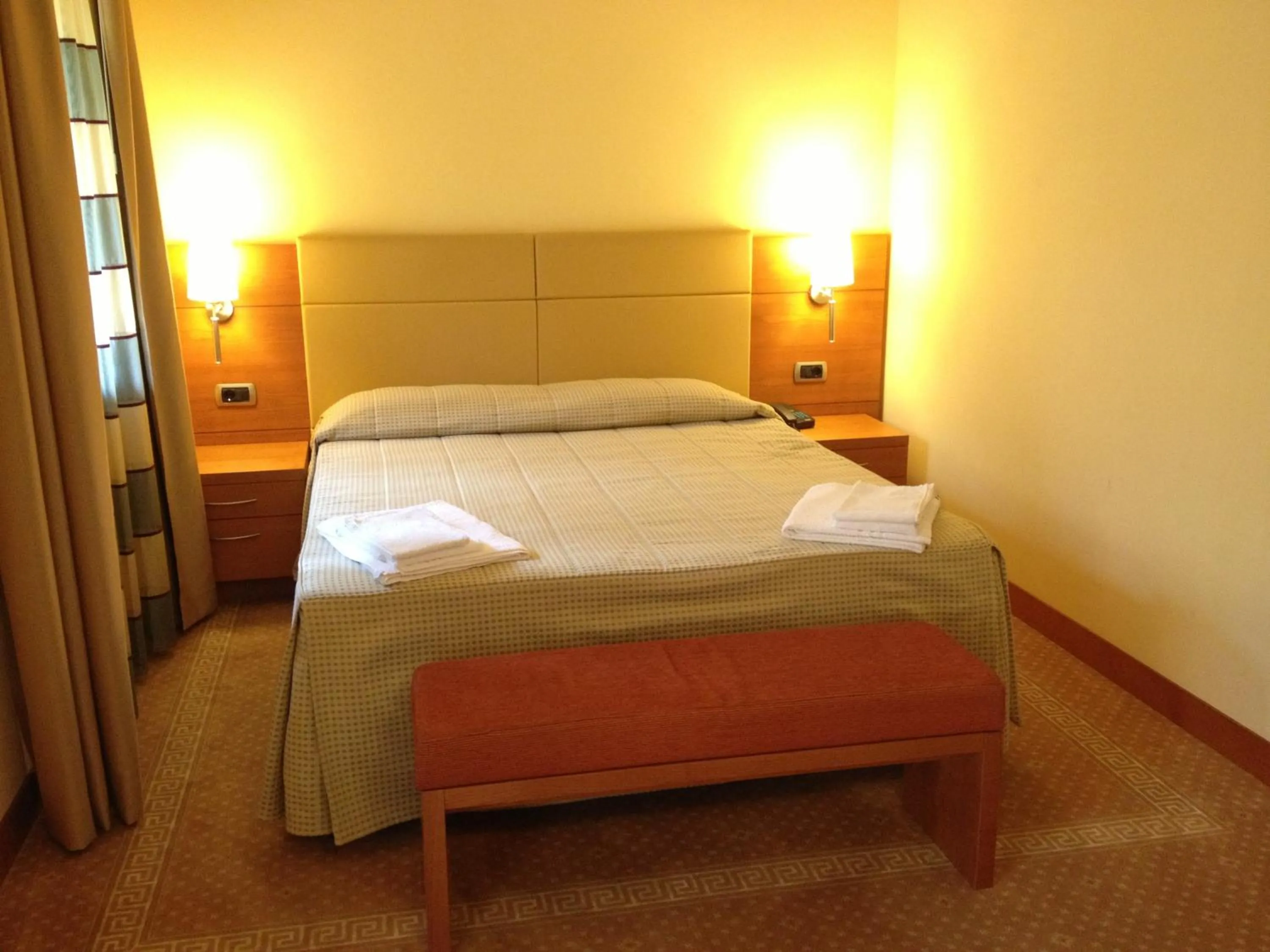 Shower, Bed in Relais San Giusto