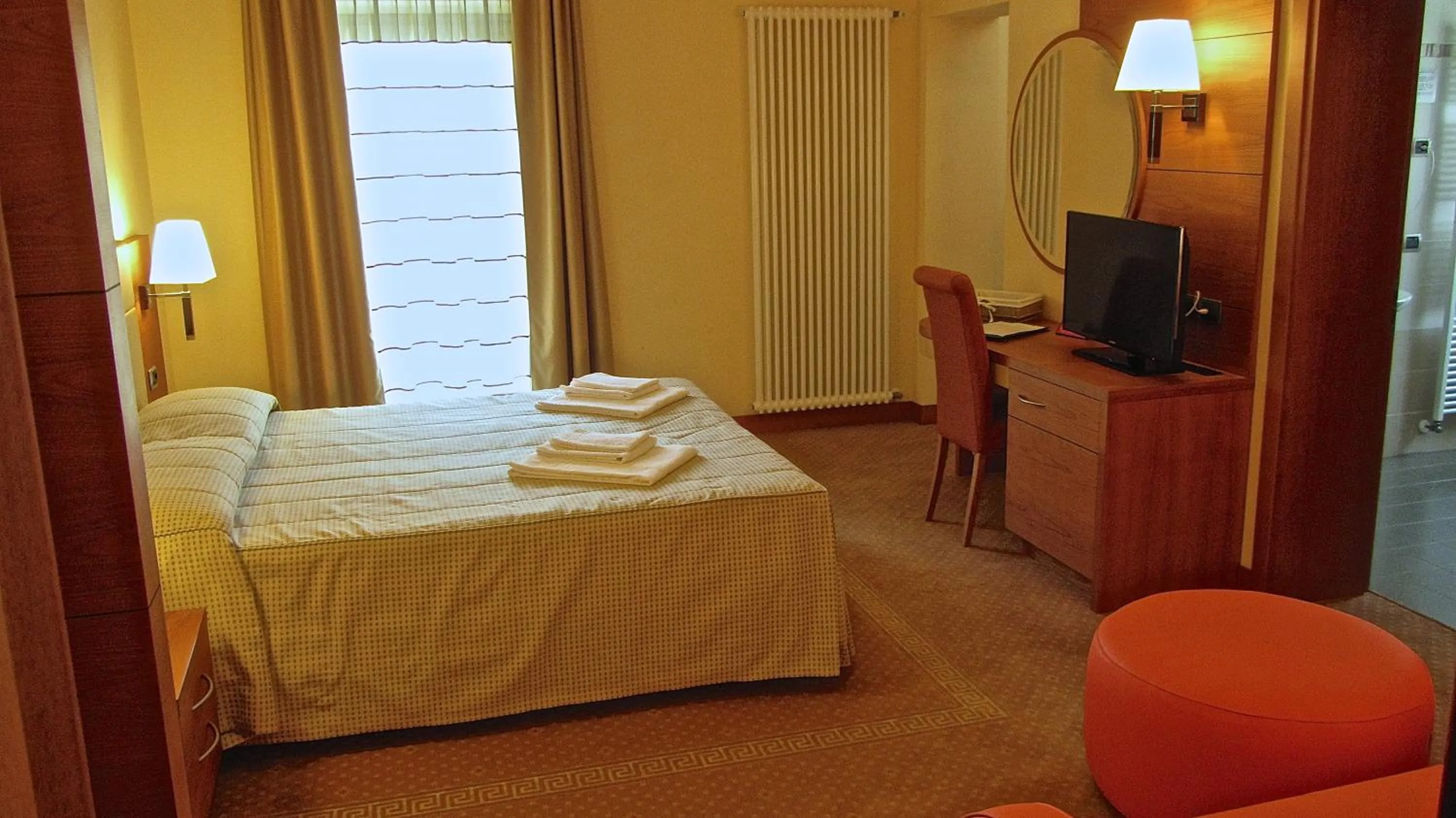 Shower, Bed in Relais San Giusto