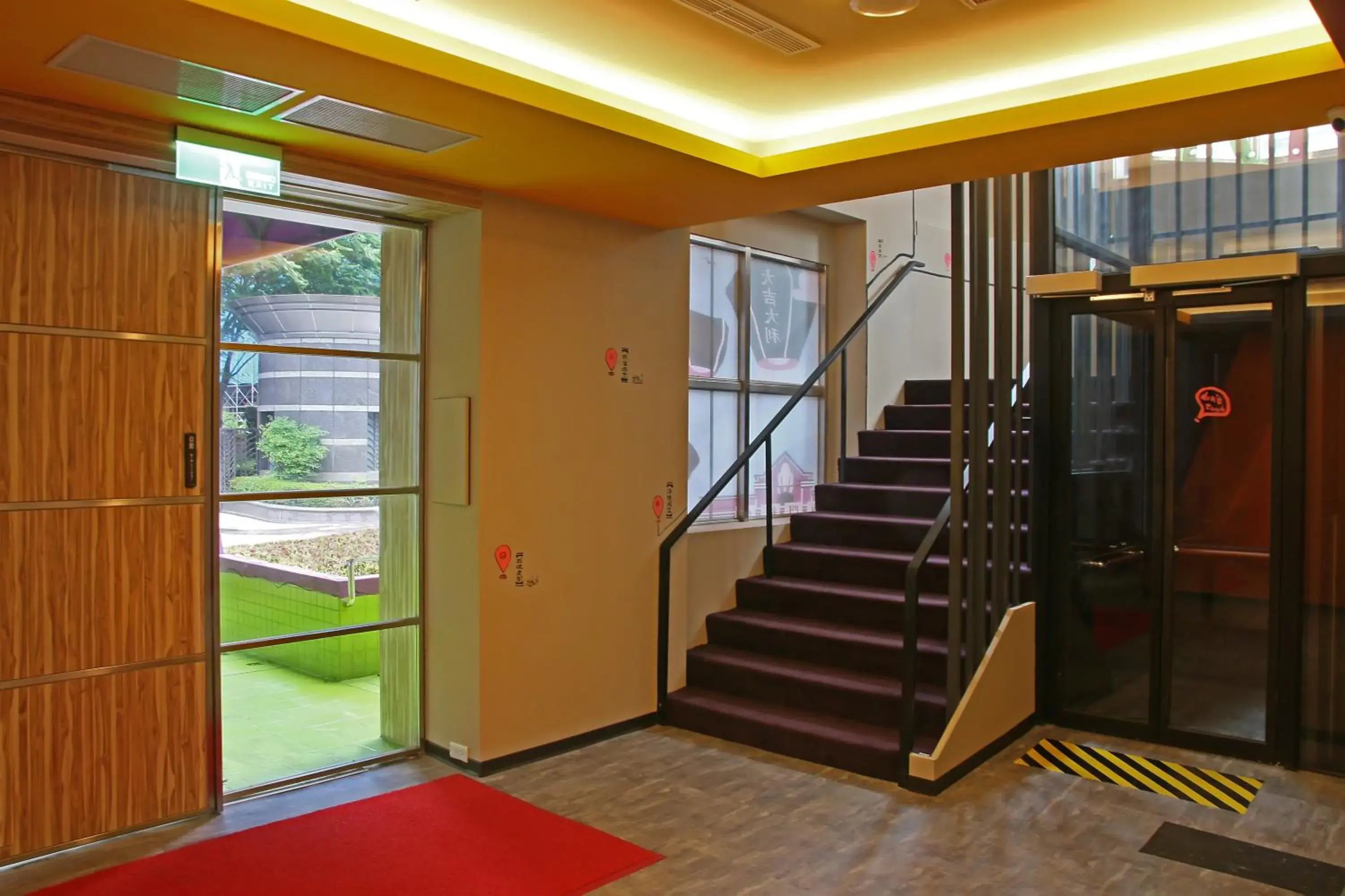 Lobby or reception in Backpackers Hostel - Taipei Changchun Lobby or reception in Backpackers Hostel - Taipei Changchun
