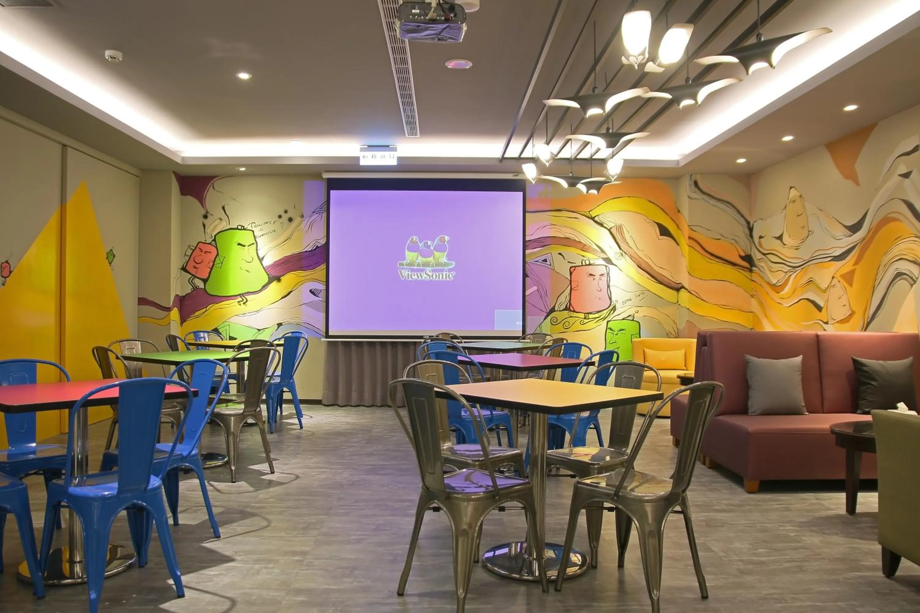 Decorative detail in Backpackers Hostel - Taipei Changchun