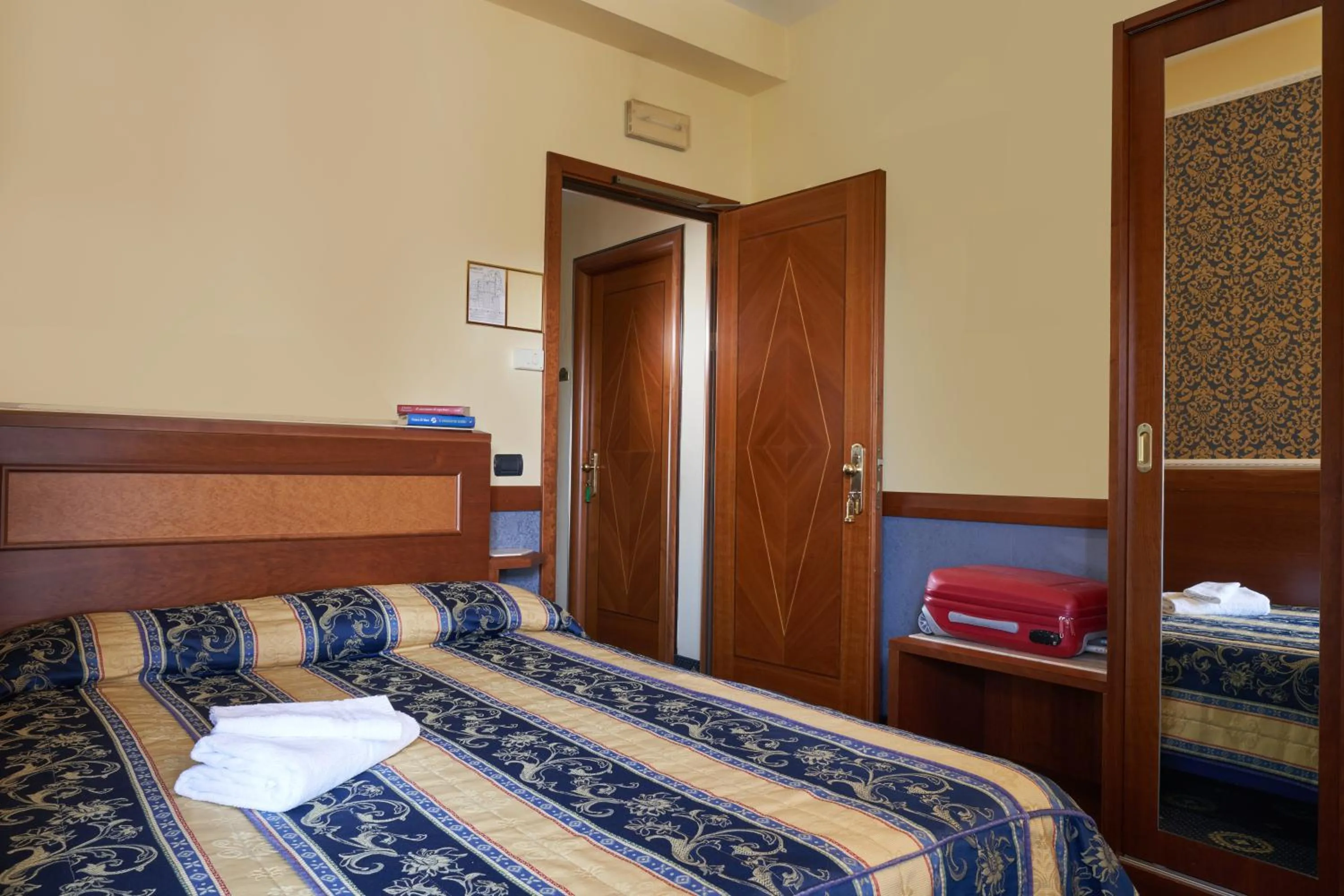 Bed in Hotel Ristorante La Piana