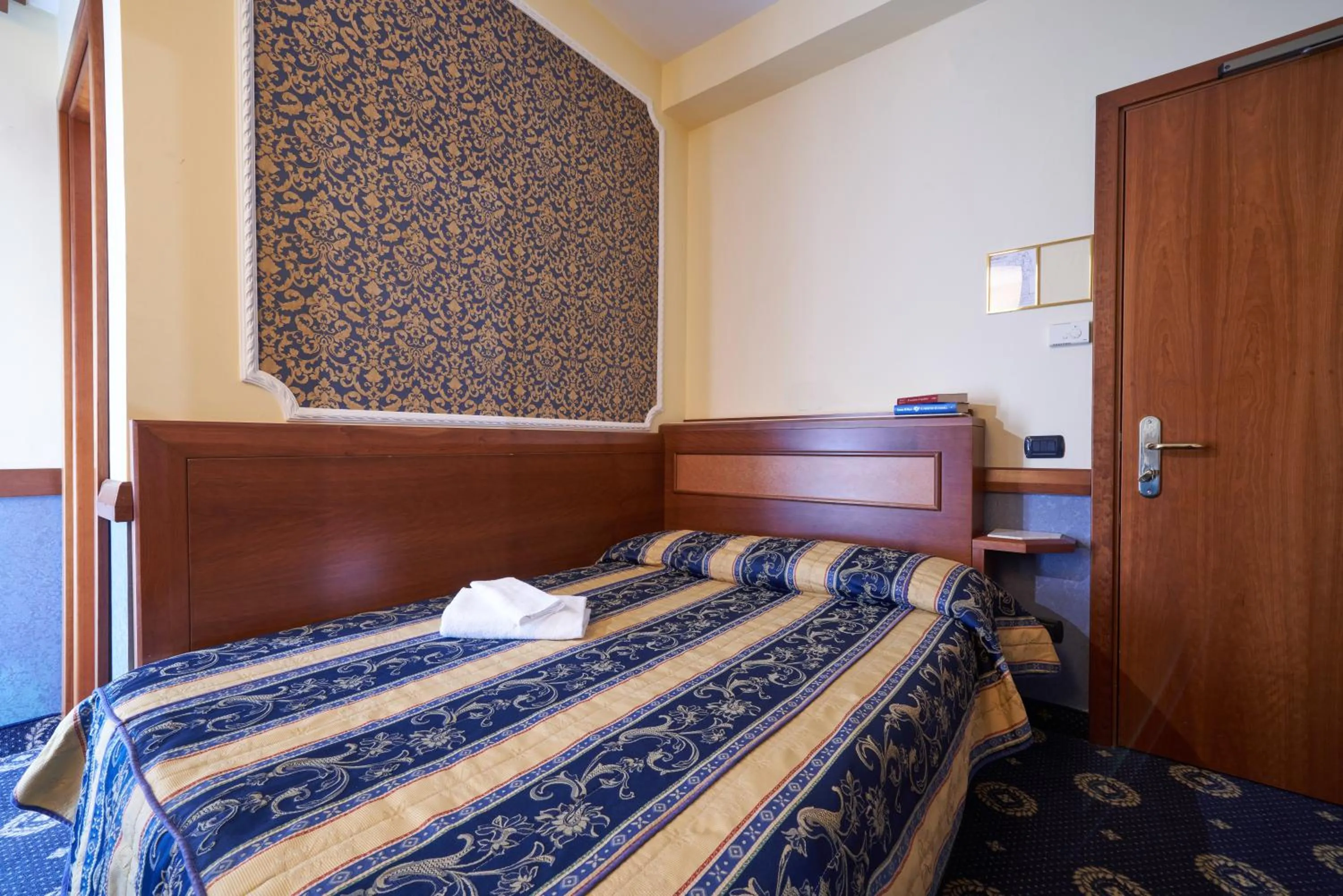 Bed in Hotel Ristorante La Piana