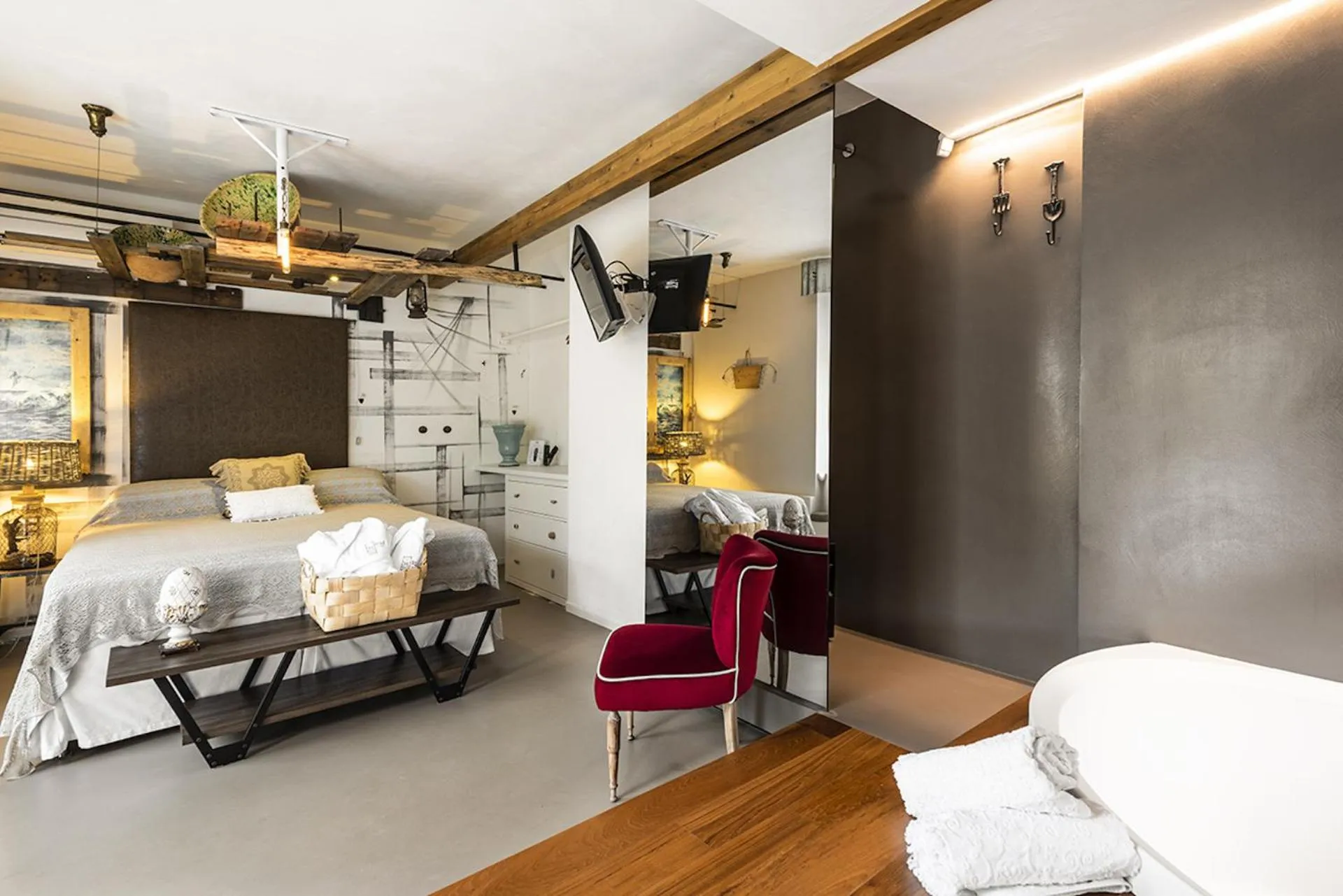 Photo of the whole room, Bed in Echi di Puglia