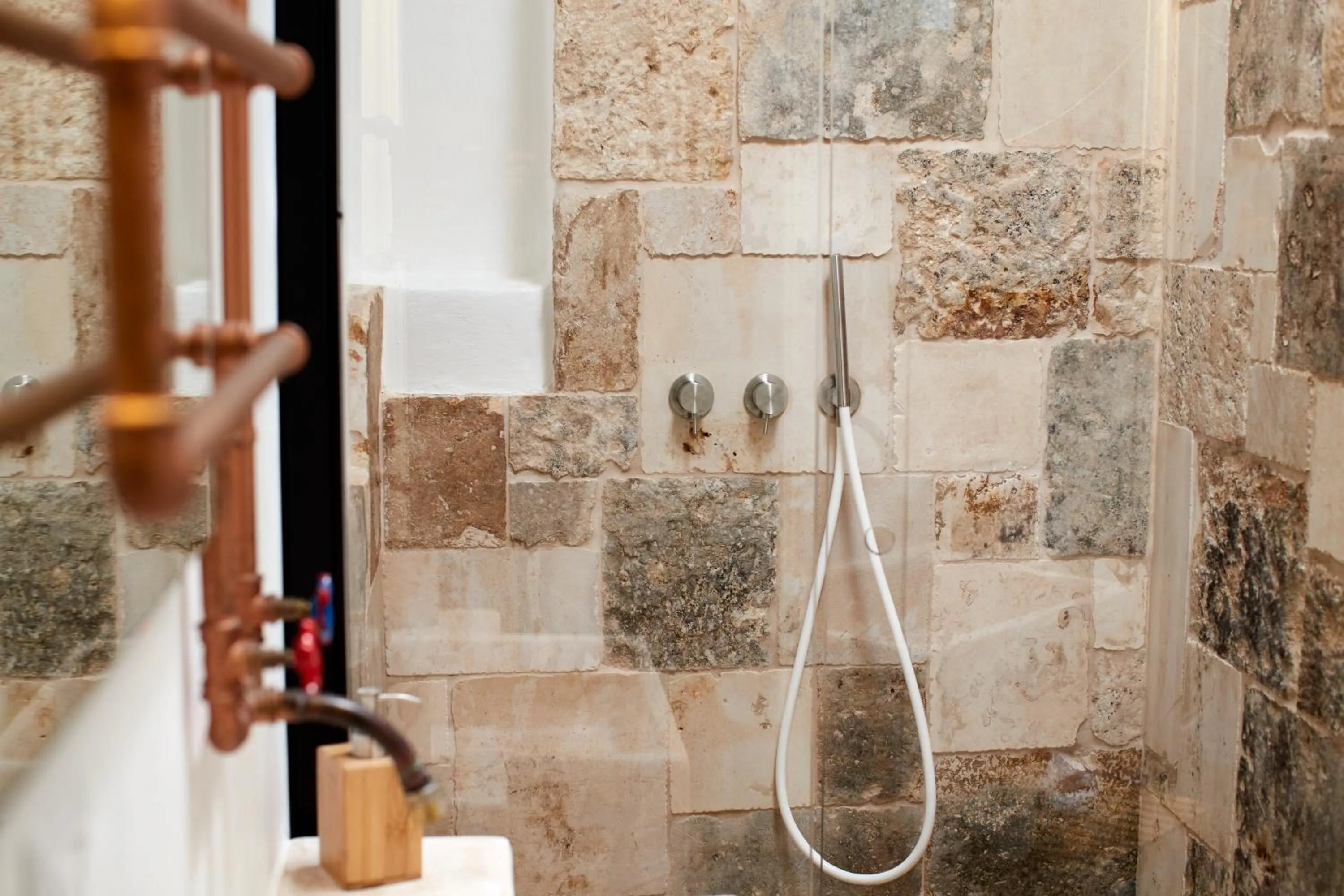 Shower in Echi di Puglia