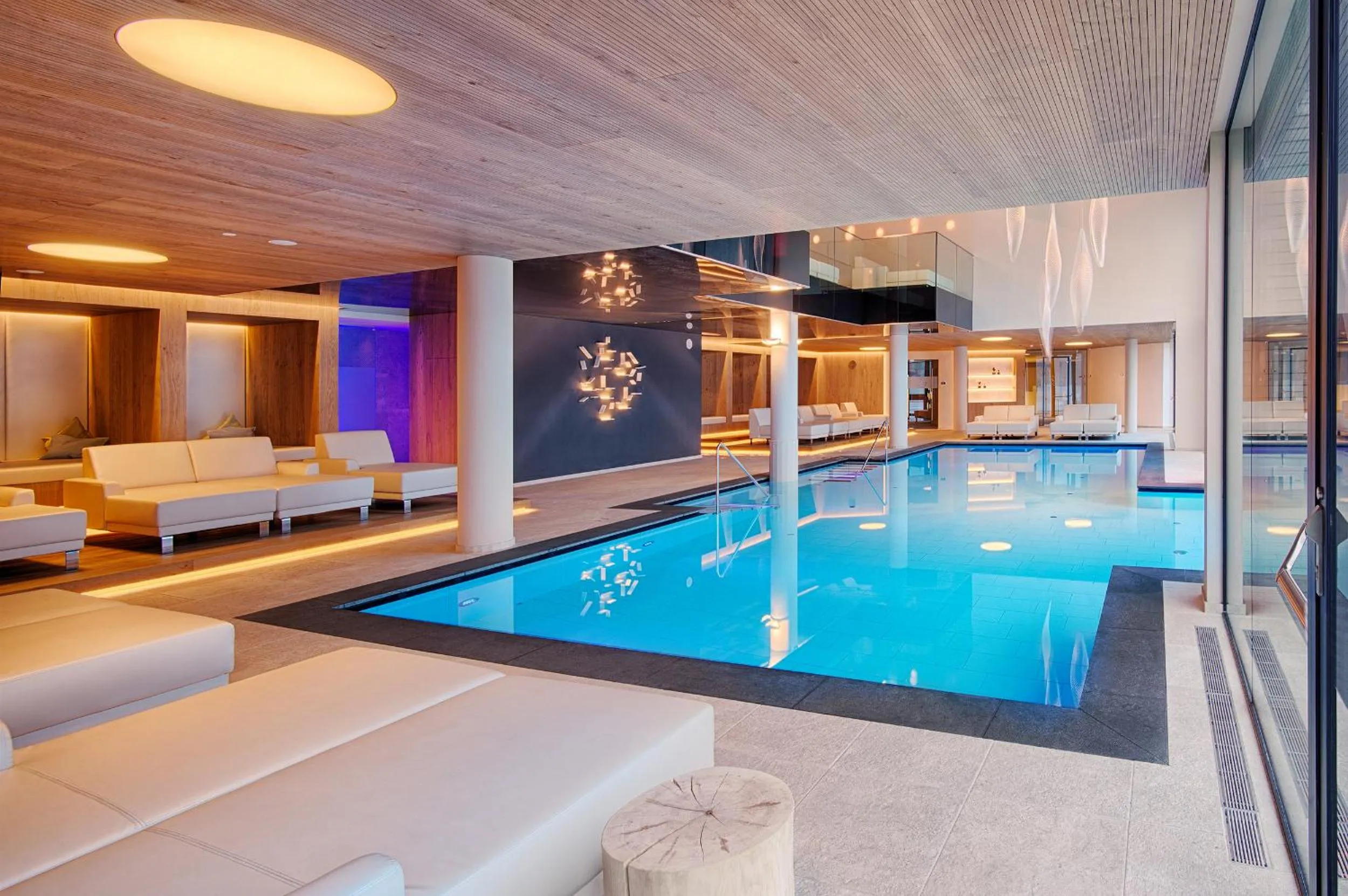 Swimming pool in LUNARIS Wellnessresort