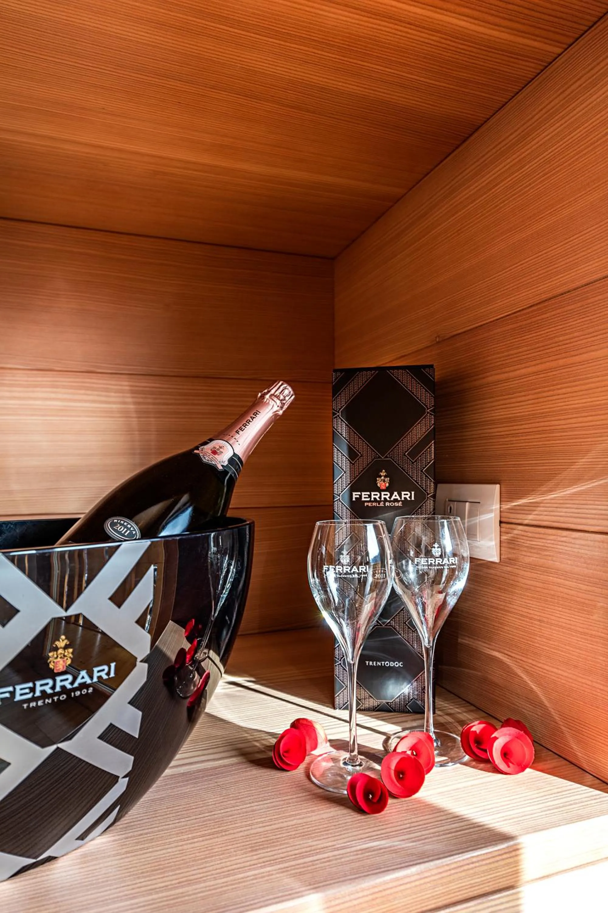 Restaurant/places to eat in Hotel Dahu