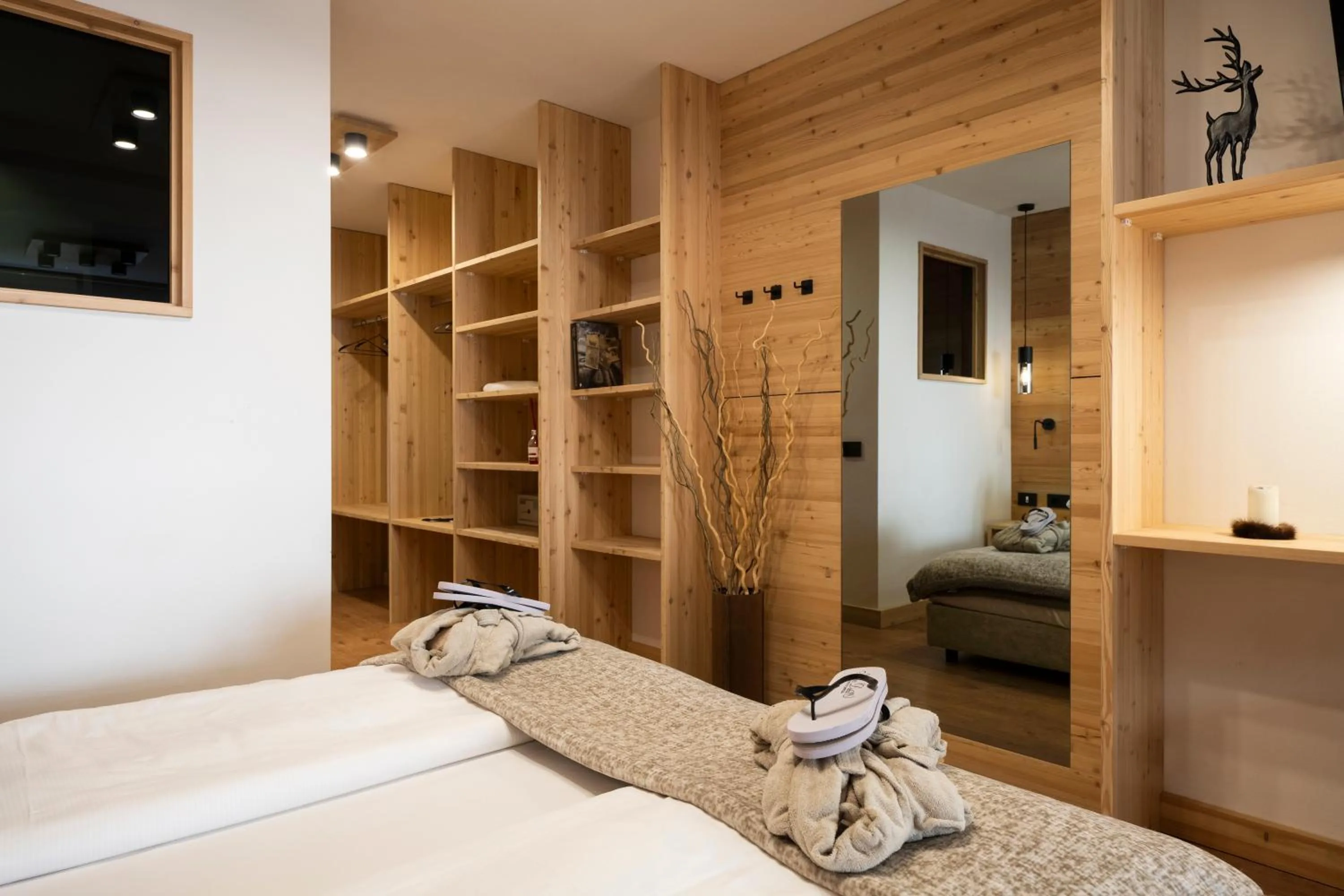 Bedroom, Bed in Hotel Dahu