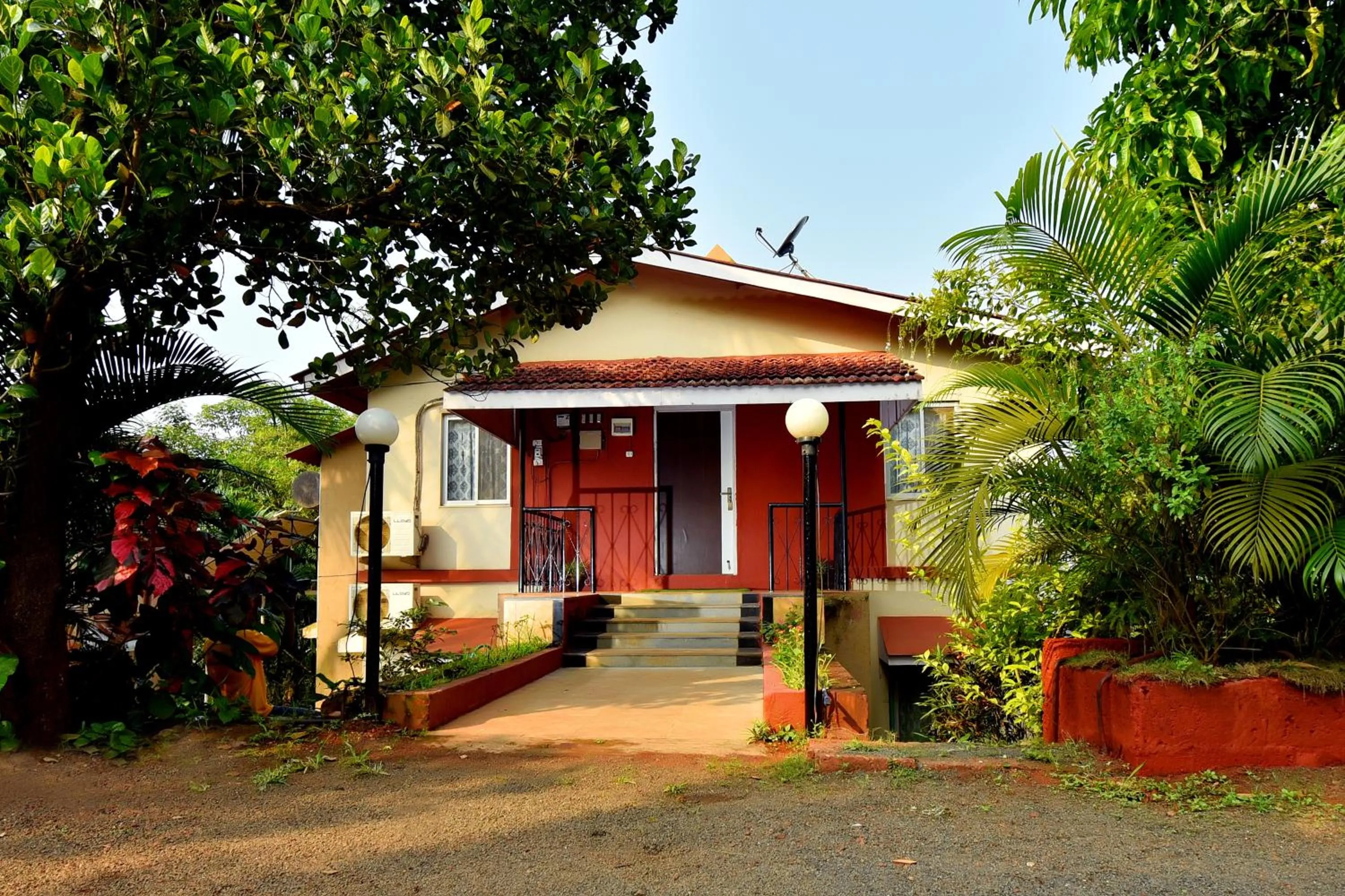 Property building in The Mango Inn