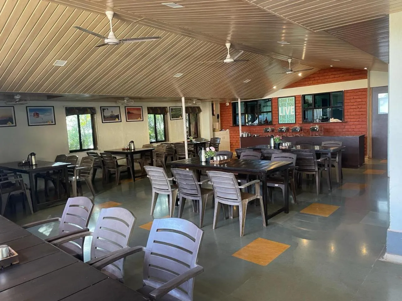 Restaurant/places to eat in The Mango Inn