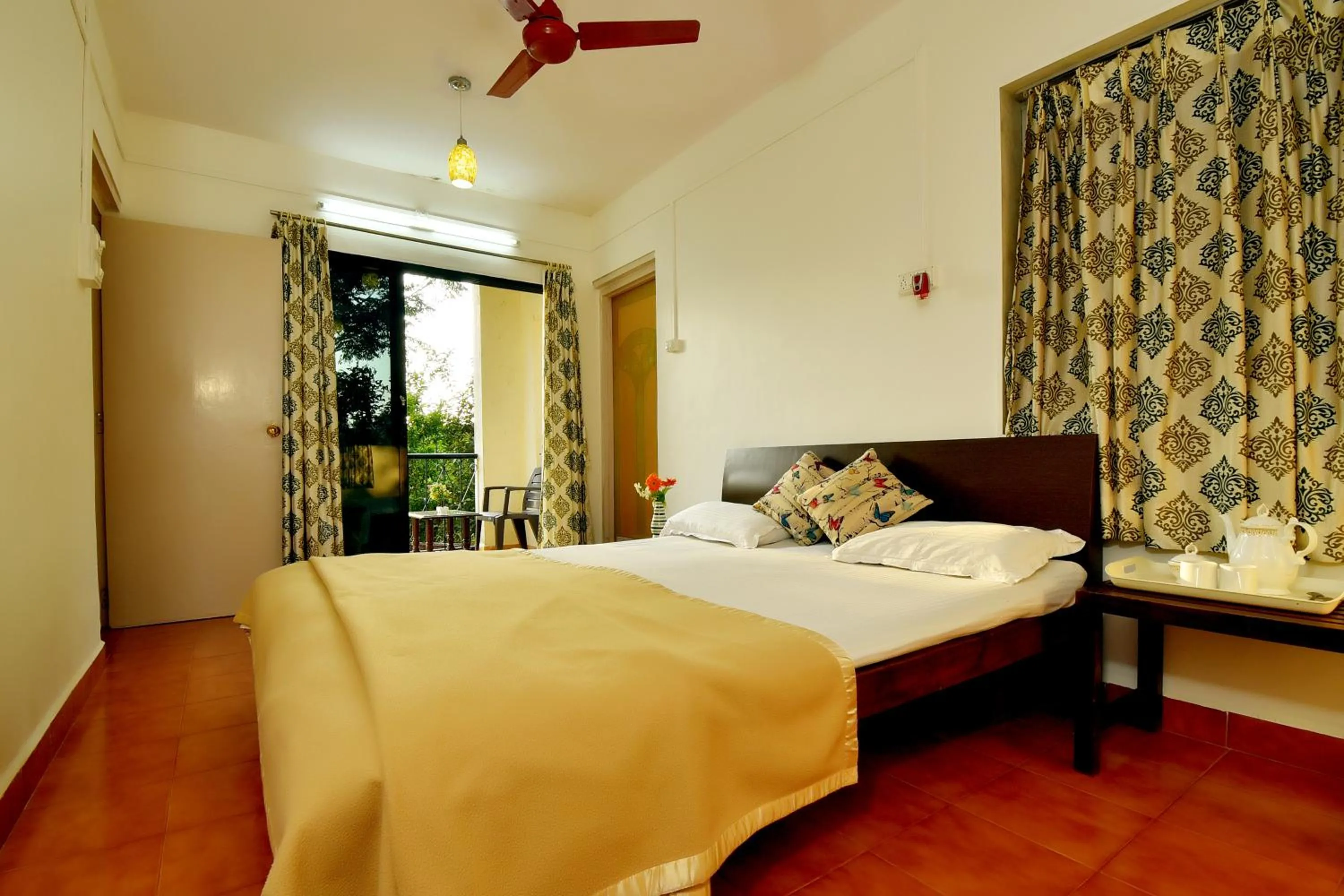 Bedroom, Bed in The Mango Inn