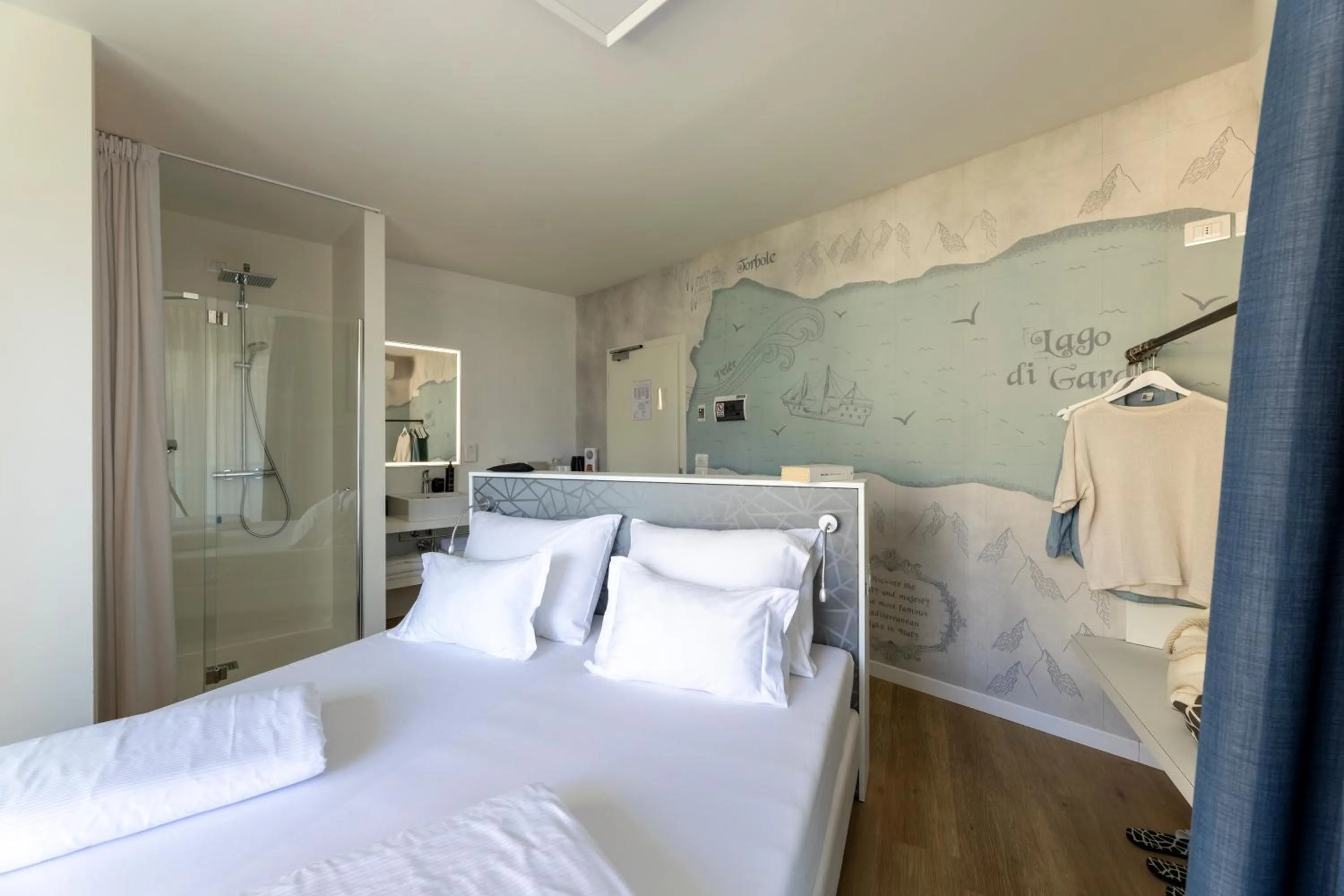 Bedroom, Bed in SeeLE Garda Hotel