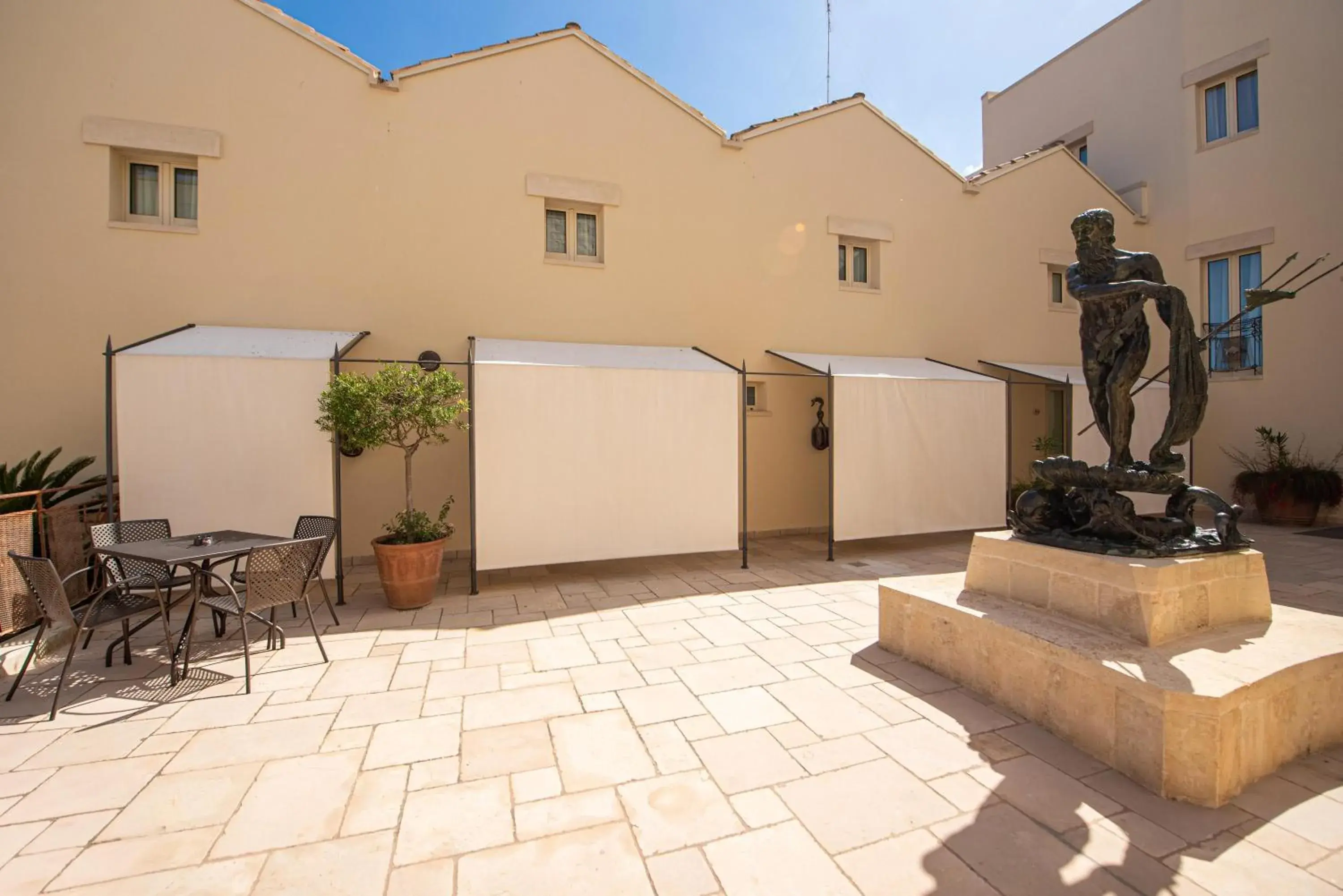 Property building in Corte Di Nettuno - CDSHotels Property building in Corte Di Nettuno - CDSHotels